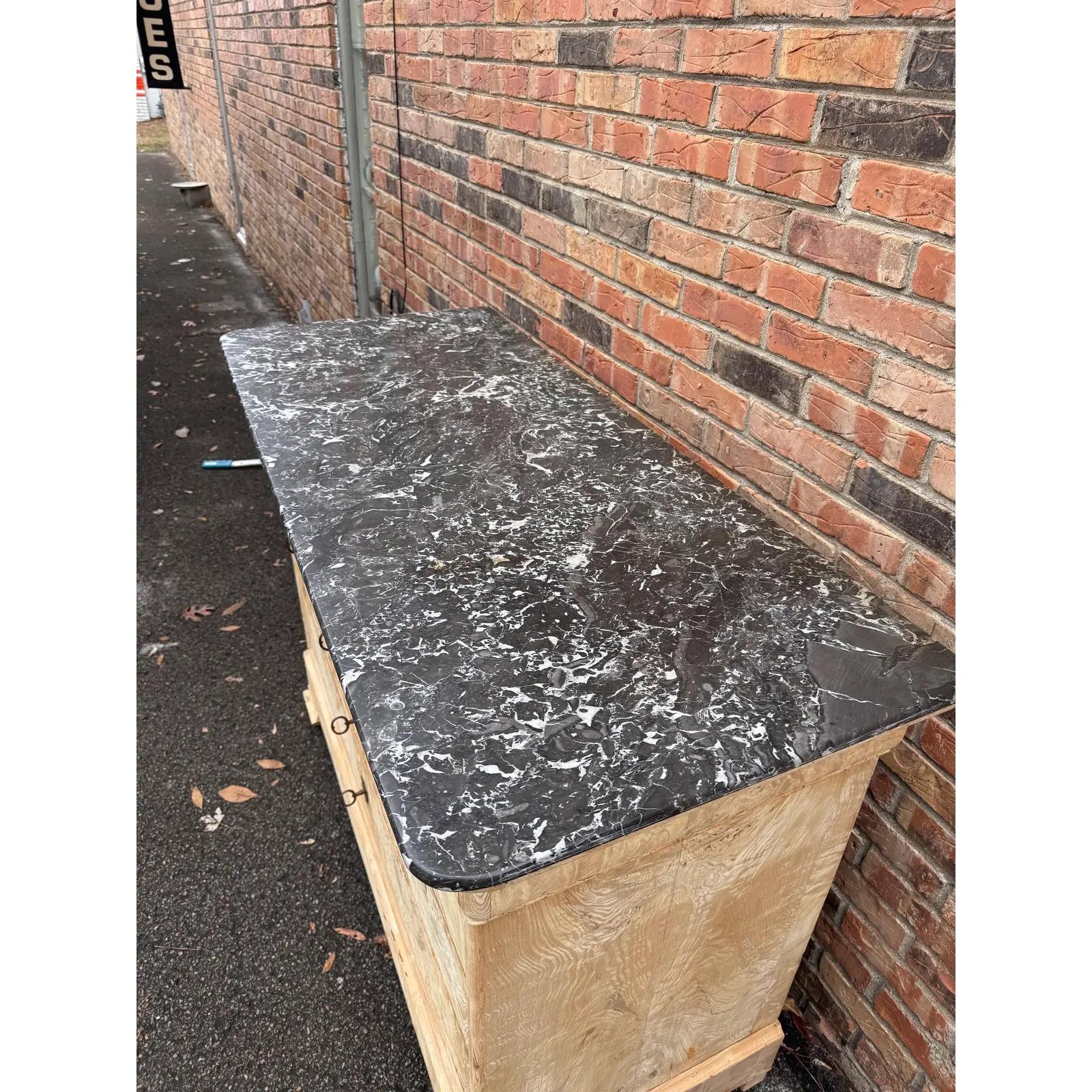 Cassettiera Louis Philippe sbiancata del XIX secolo in vendita 1