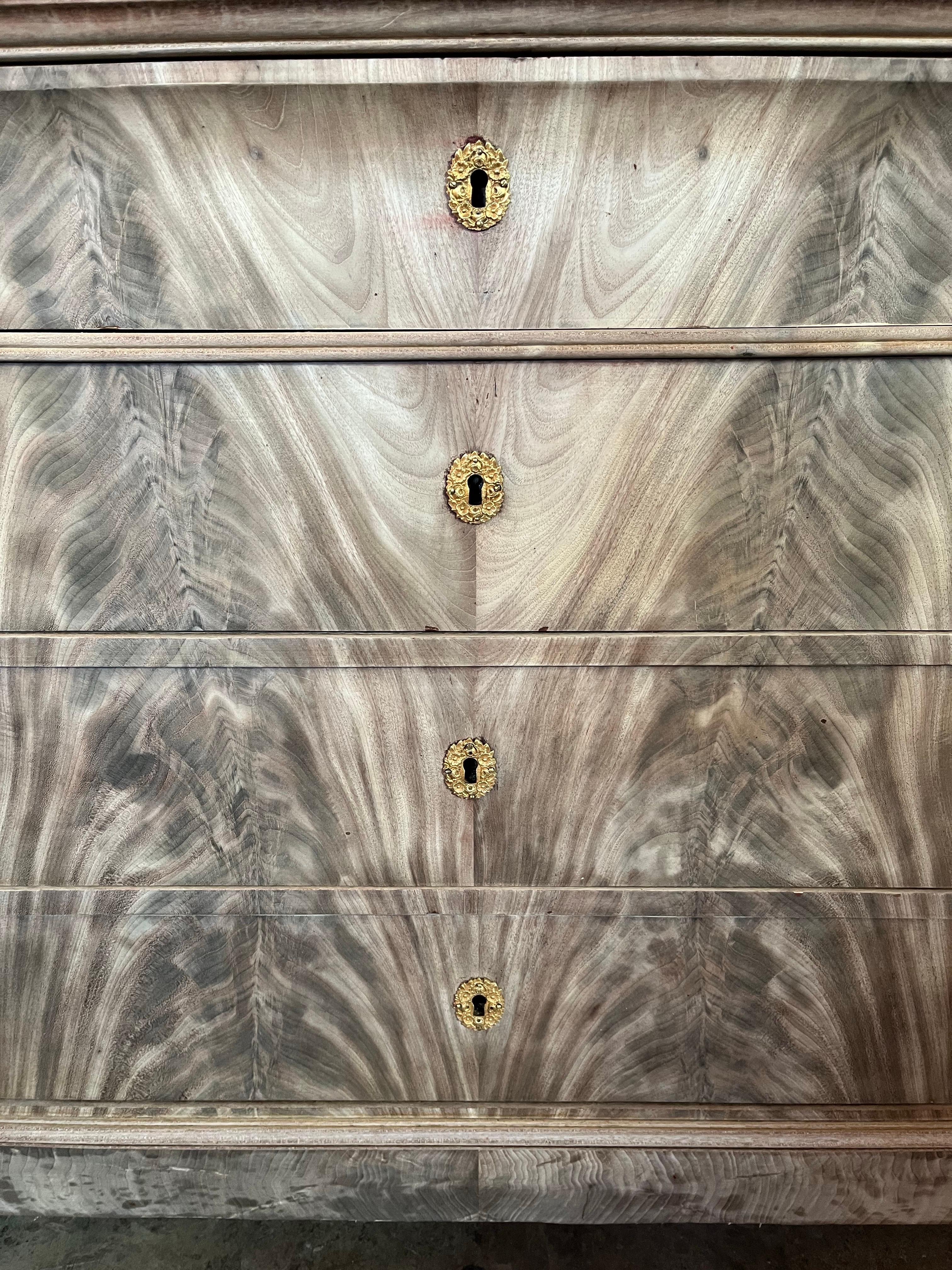 19th Century Bleached Mahogany Italian Carlo X Secretary With White Marble For Sale 4