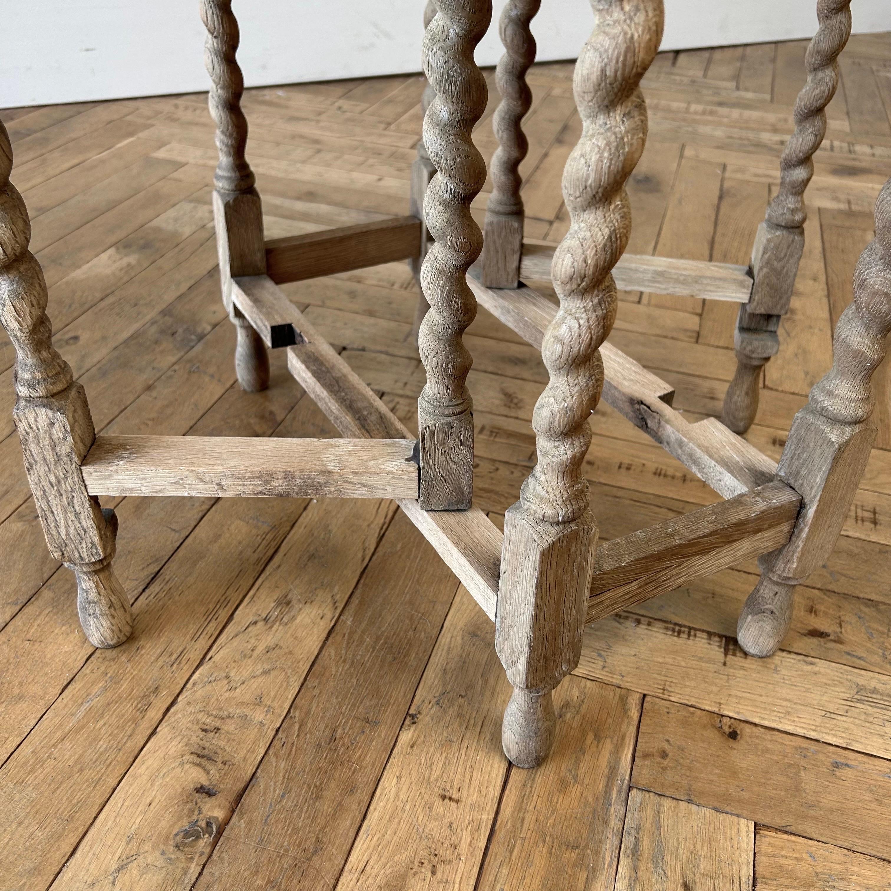 19th Century Bleached Oak Double Gate-Leg Oval Table 7