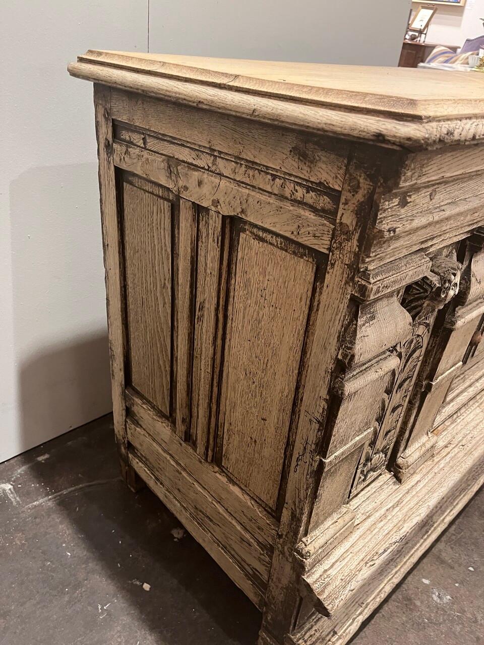 Credenza francese in rovere sbiancato del XIX secolo in vendita 5