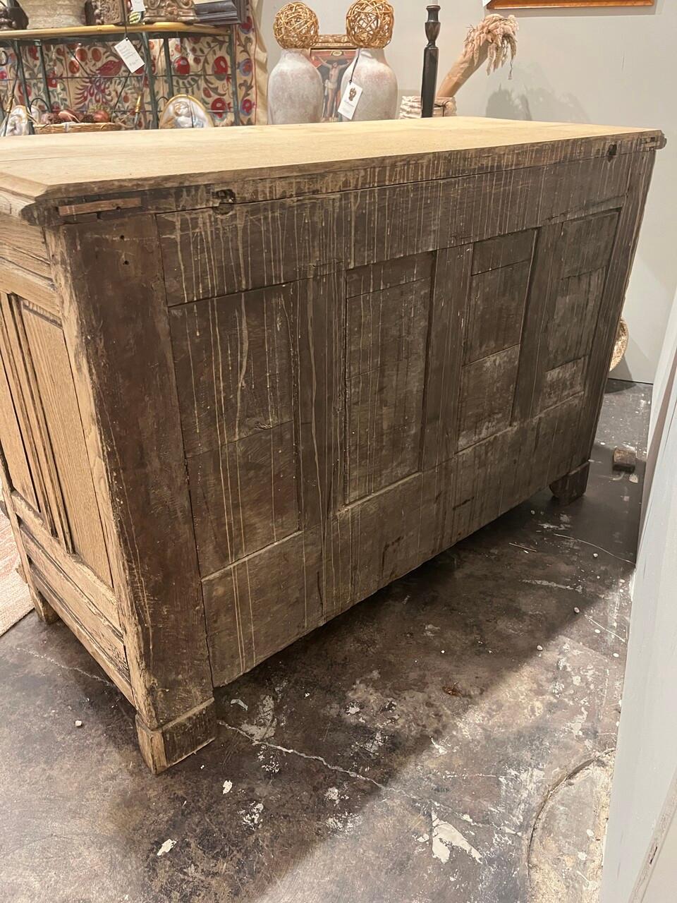 Credenza francese in rovere sbiancato del XIX secolo in vendita 6