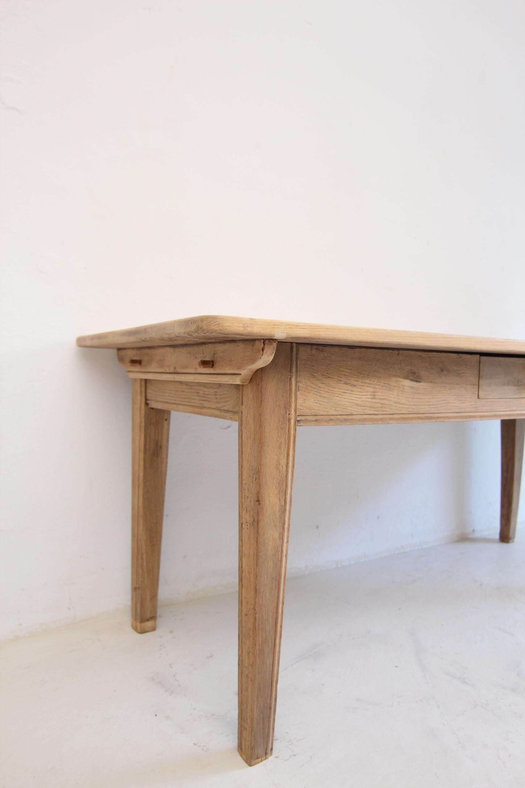 Table en Oak Oak blanchi du 19ème siècle en vente 7