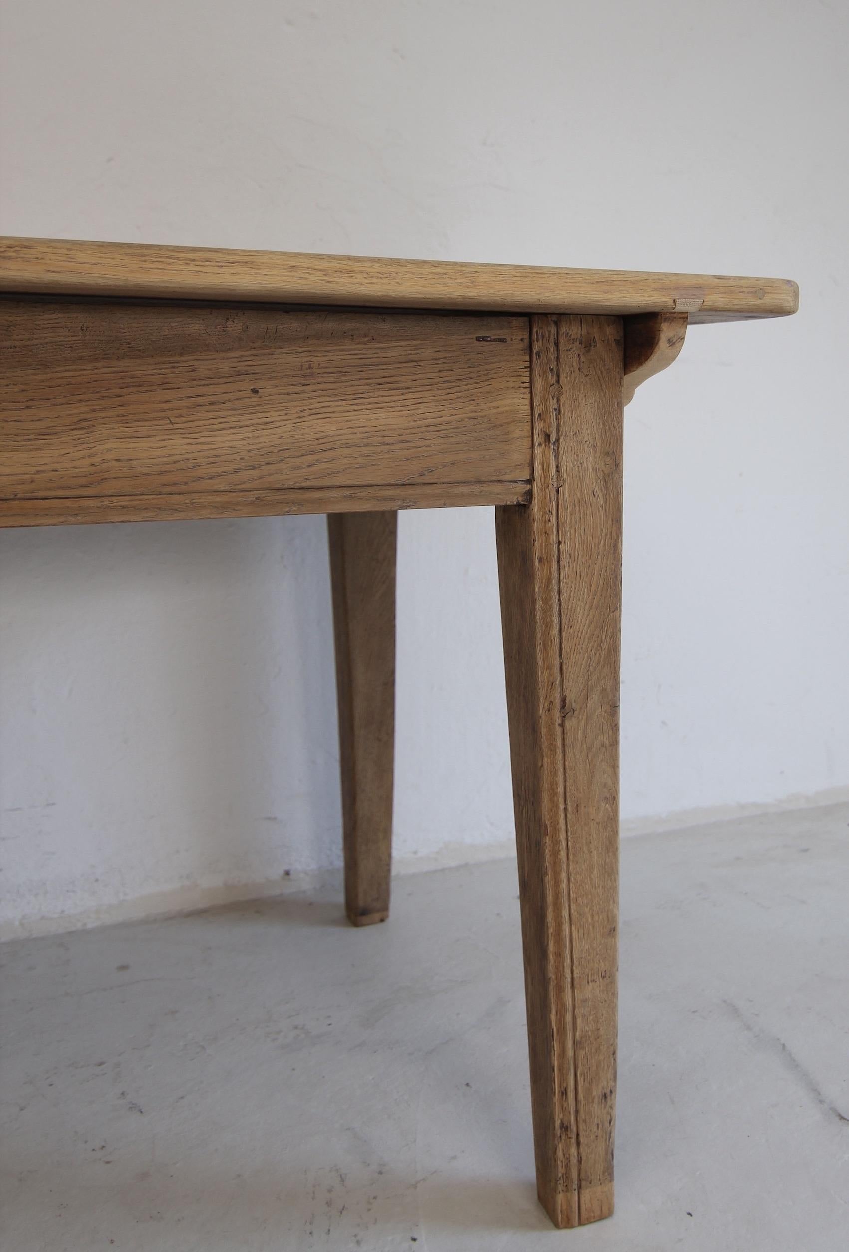 Table en Oak Oak blanchi du 19ème siècle en vente 10