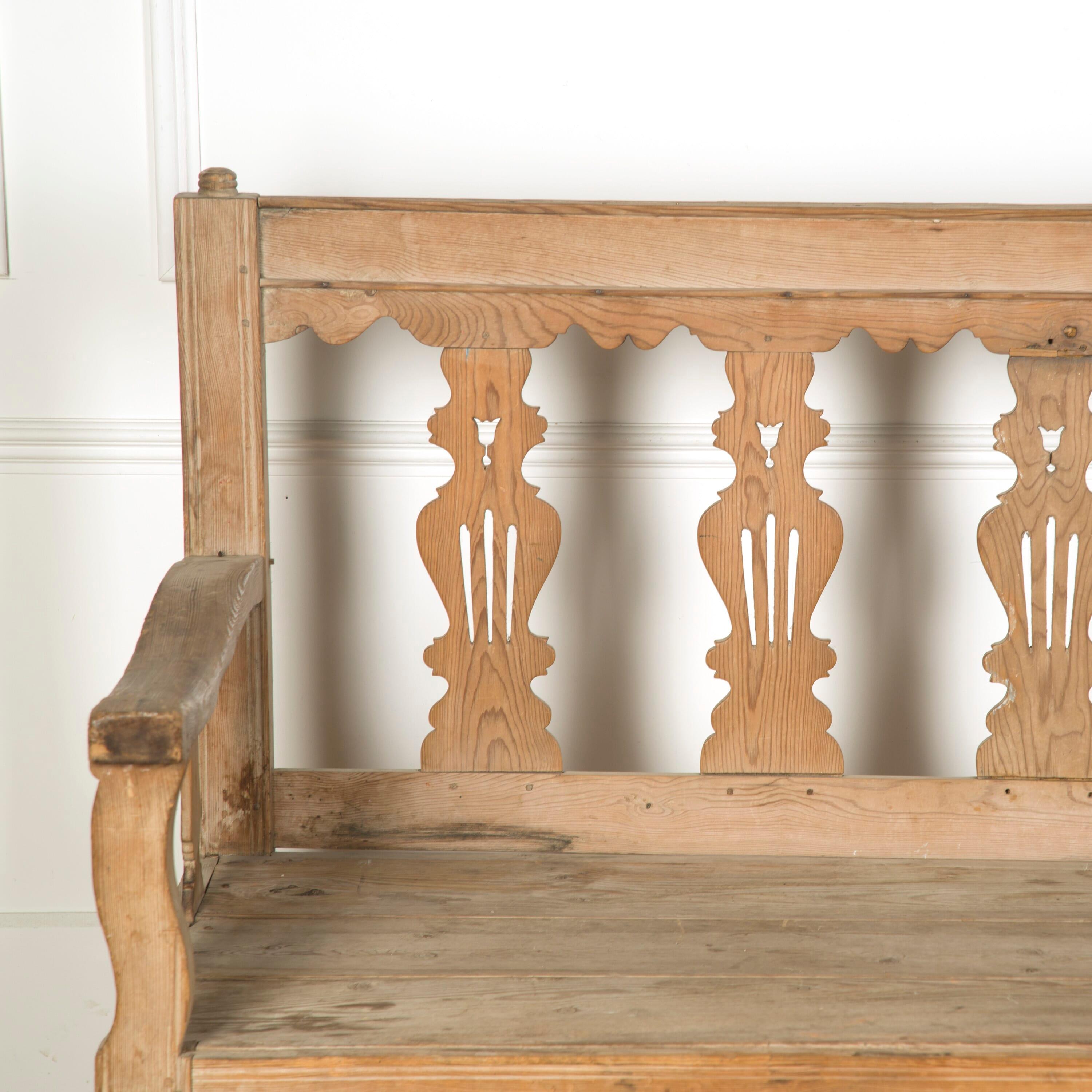 19th Century Bleached Spanish Bench In Good Condition In Gloucestershire, GB