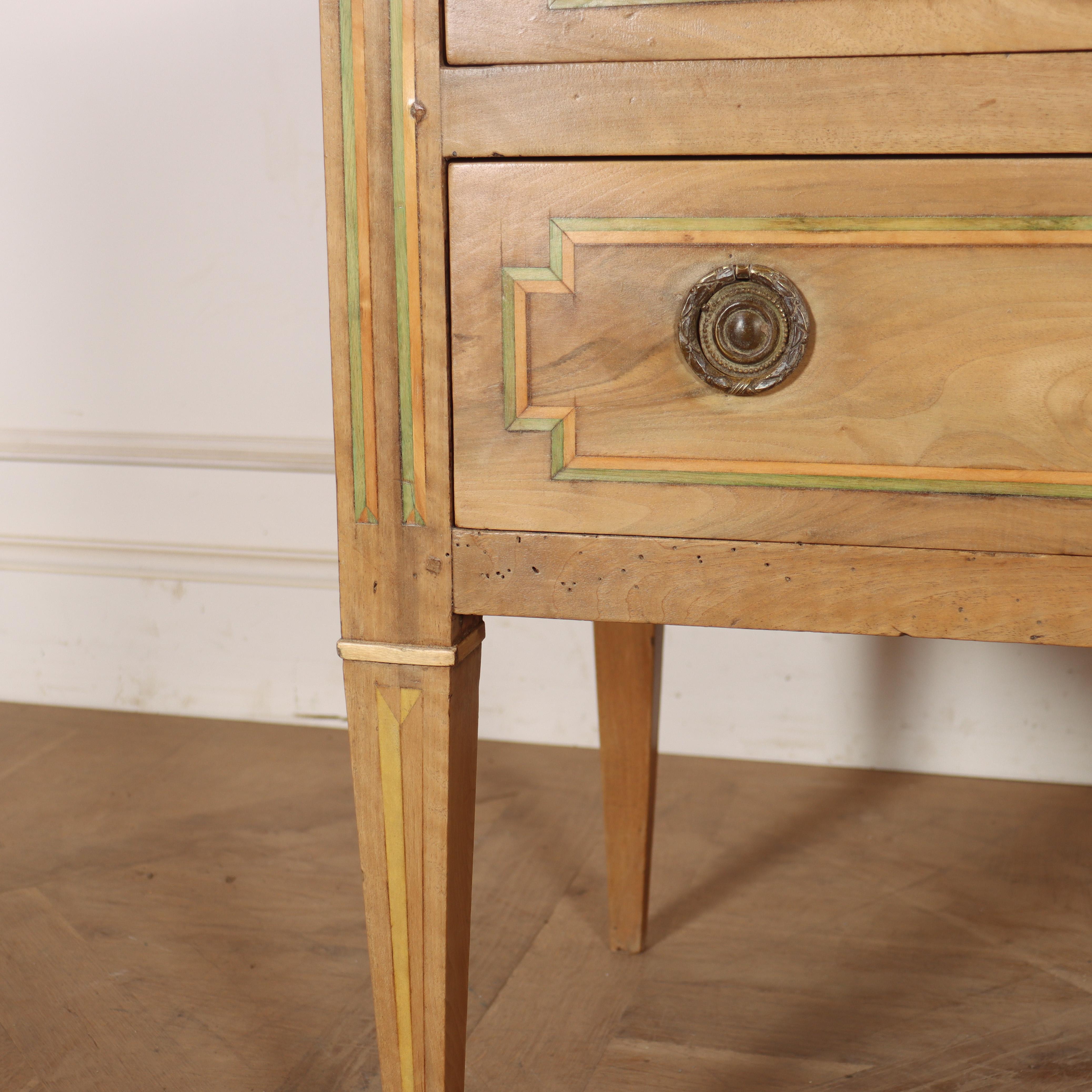 19th Century Bleached Walnut Italian Commode In condizioni buone in vendita a Leamington Spa, Warwickshire