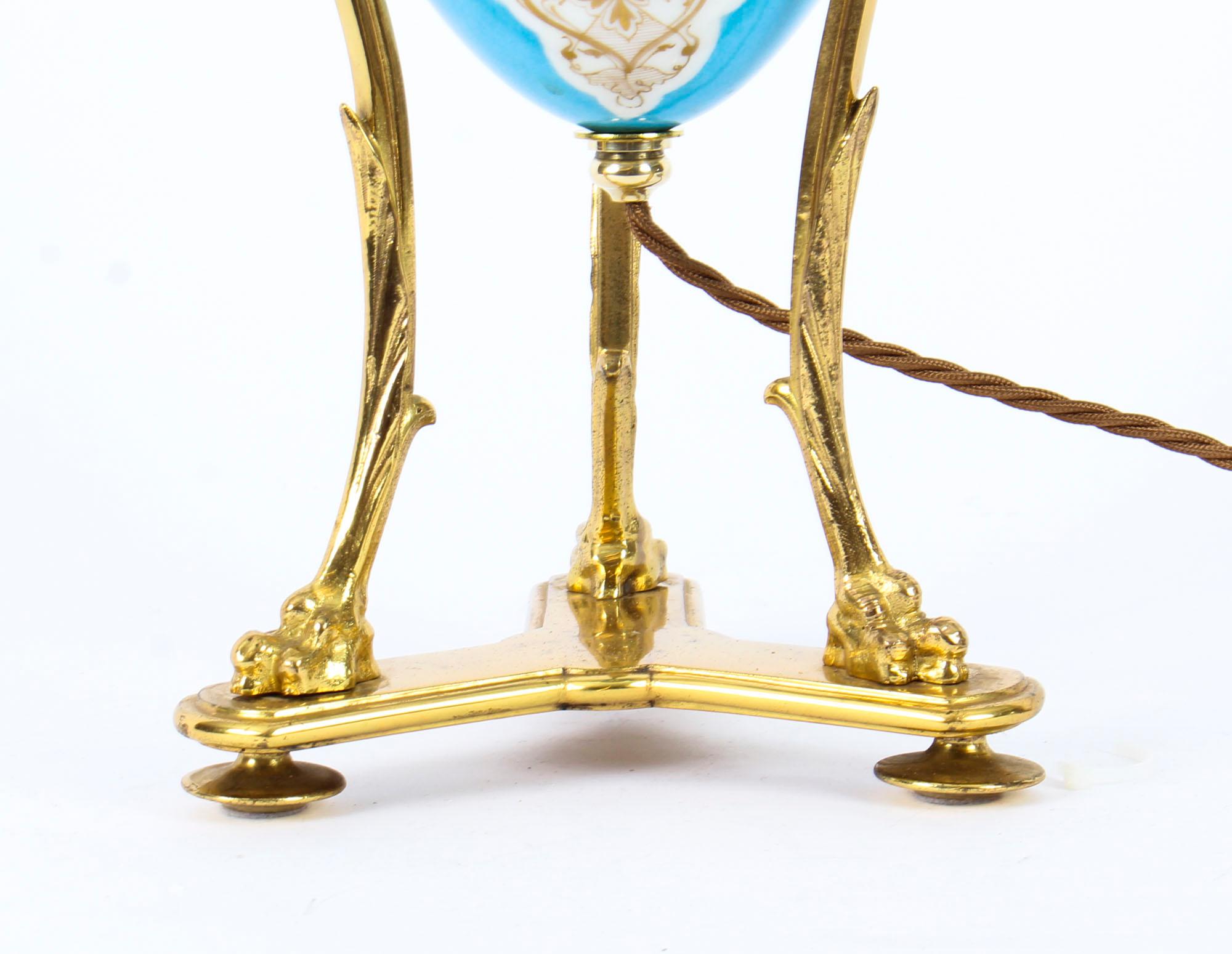 19th Century Bleu Celeste Sèvres Porcelain Ormolu Lamp In Good Condition In London, GB