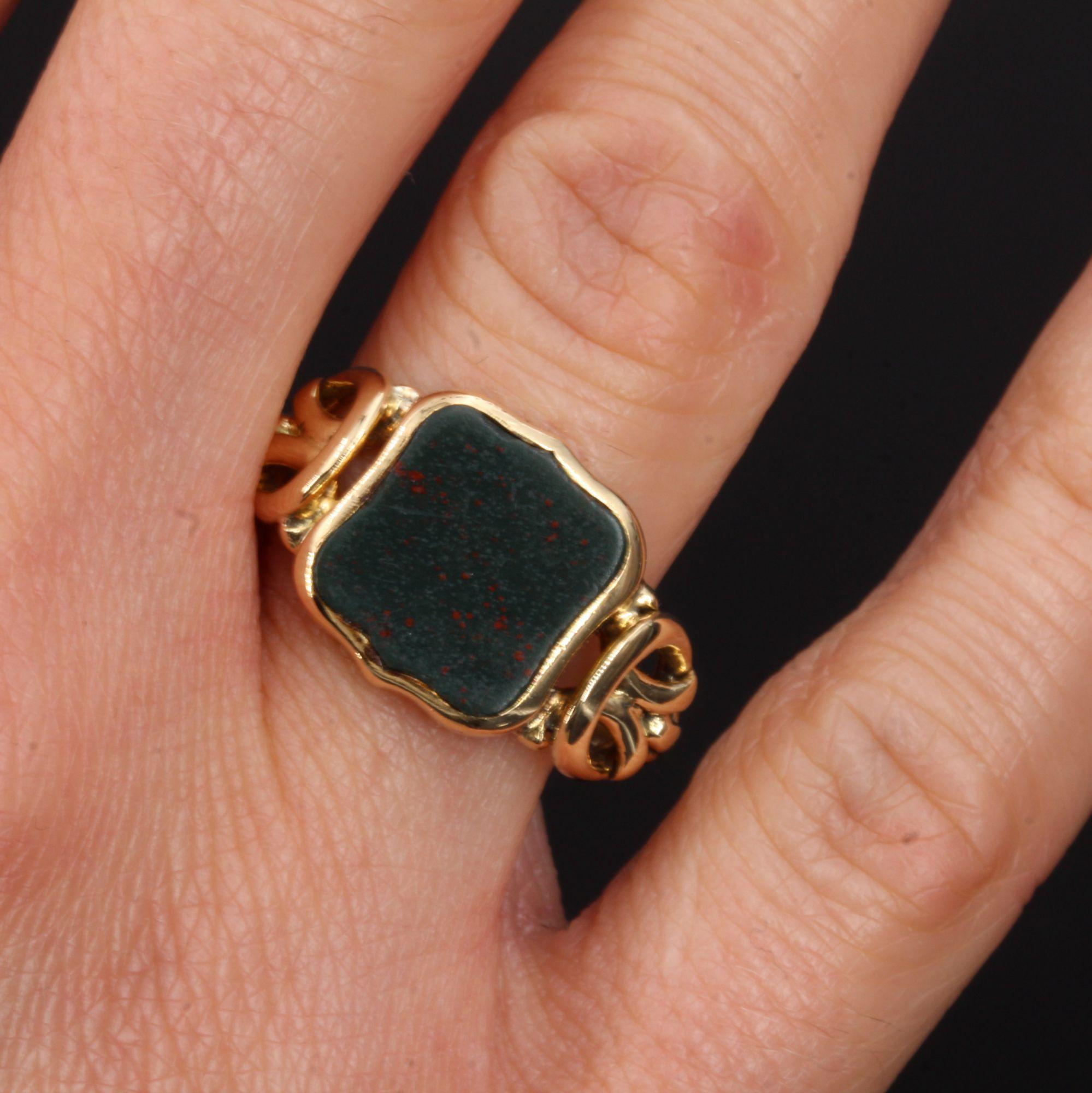 Napoleon III 19th Century Blood Jasper 18 Karat Yellow Gold Signet Ring For Sale