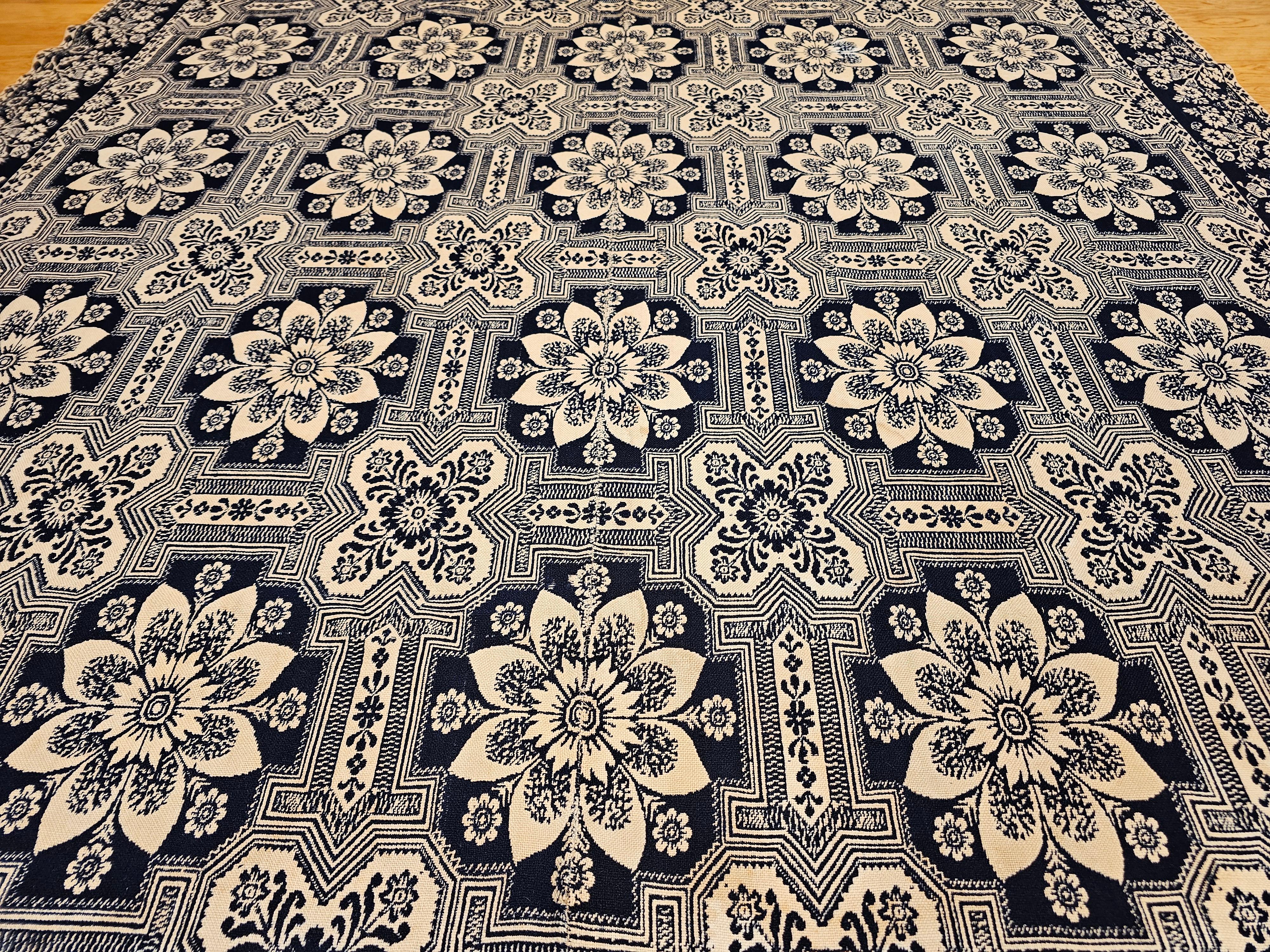 19th Century Blue and White American Jacquard Coverlet with Eagle and Stars In Good Condition For Sale In Barrington, IL
