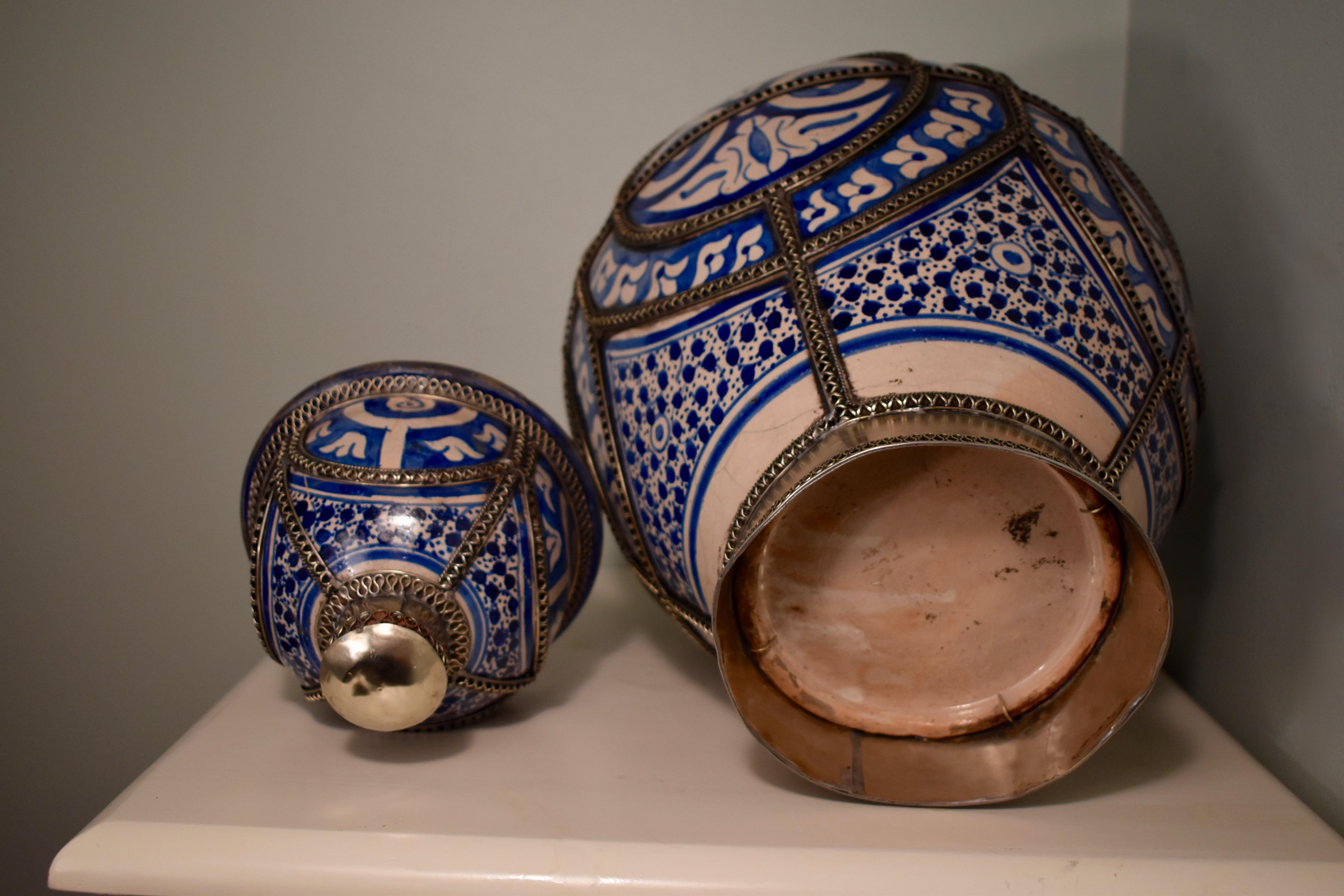 19th Century Blue and White Ceramic Urn Vase, Fez, Morocco For Sale 4