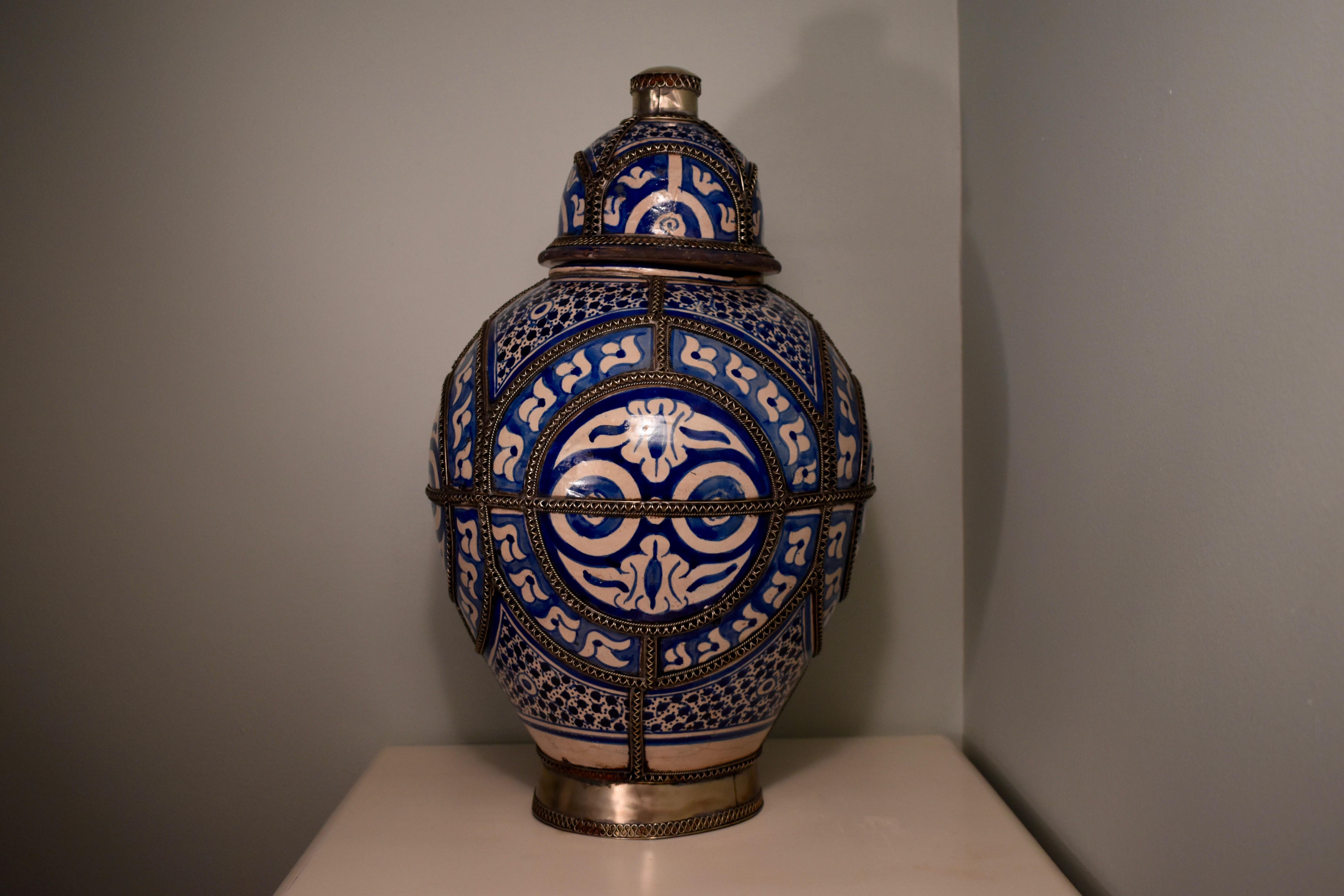 Moroccan 19th Century Blue and White Ceramic Urn Vase, Fez, Morocco For Sale
