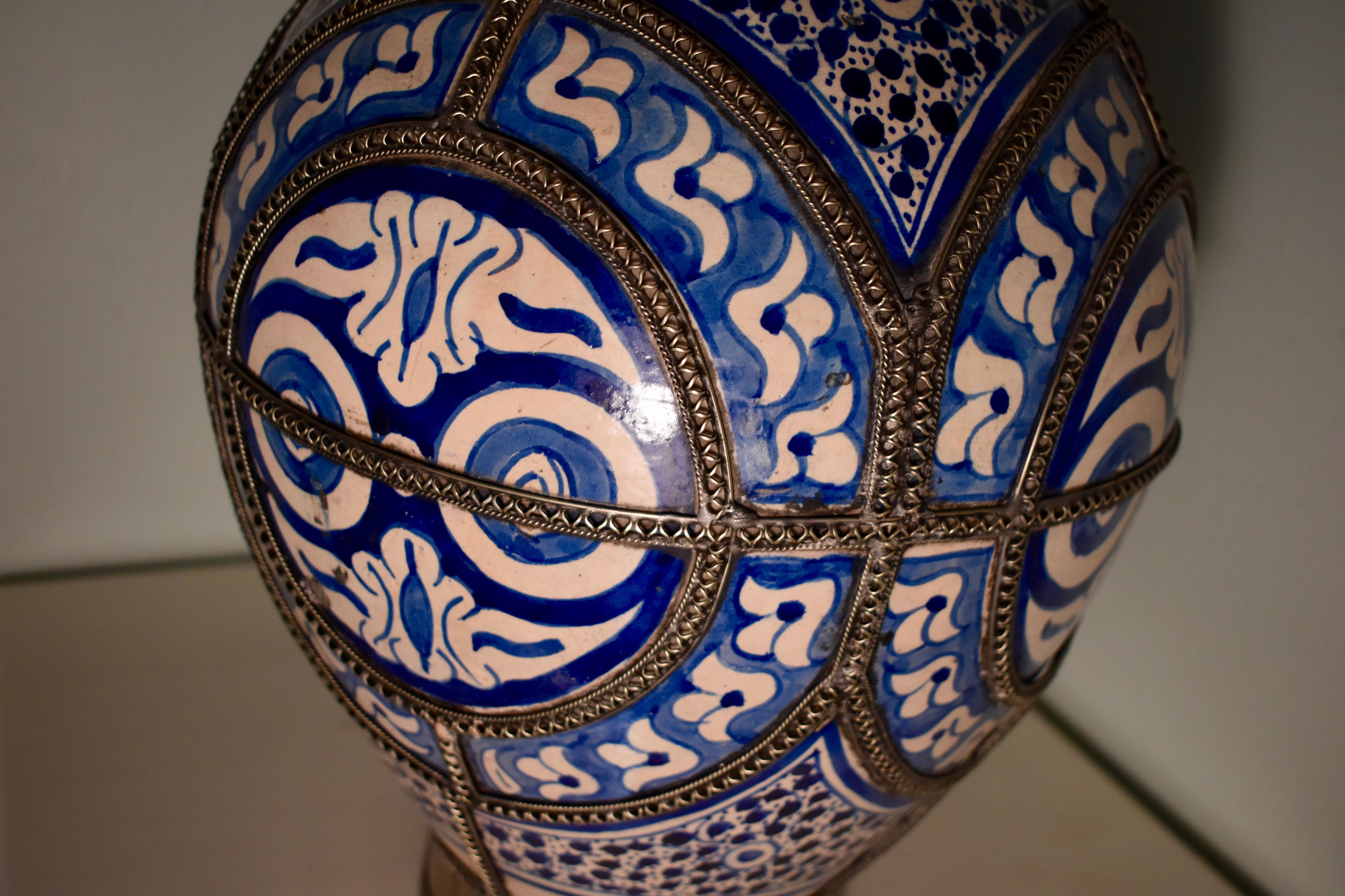 19th Century Blue and White Ceramic Urn Vase, Fez, Morocco For Sale 1