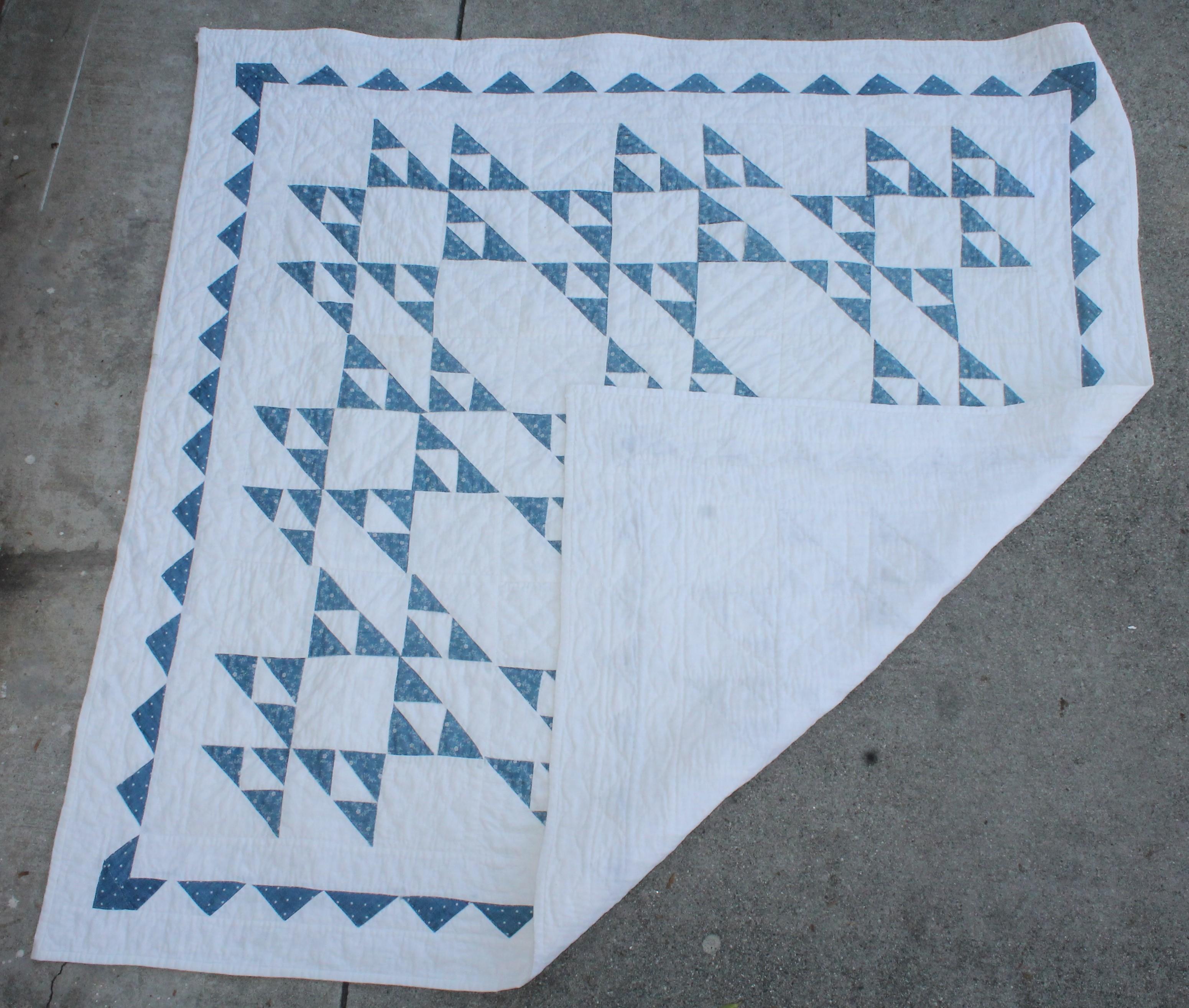 19th Century Blue and White Crib Quilt In Excellent Condition For Sale In Los Angeles, CA