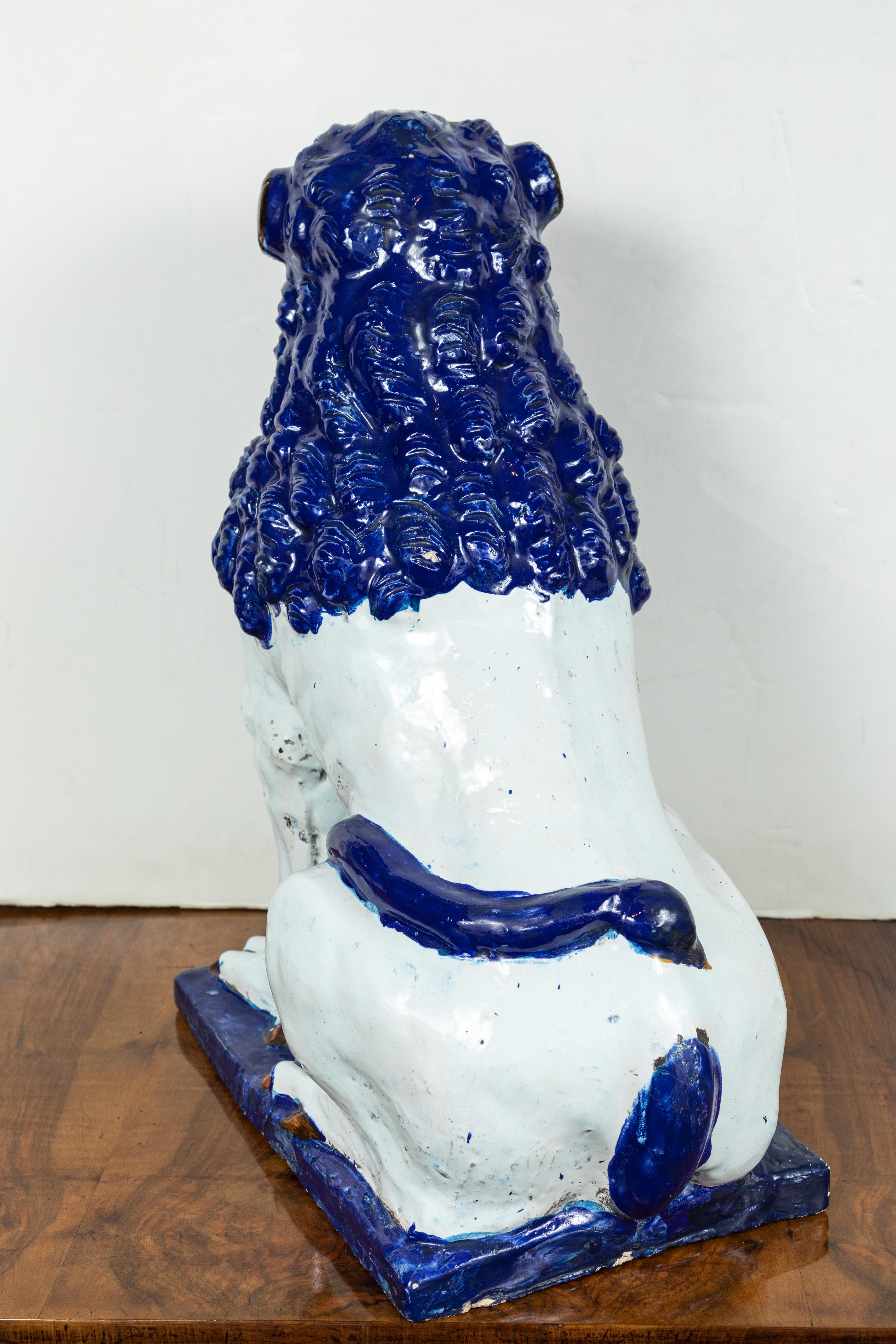 19th Century, Blue and White Foo Dogs In Good Condition For Sale In Los Angeles, CA