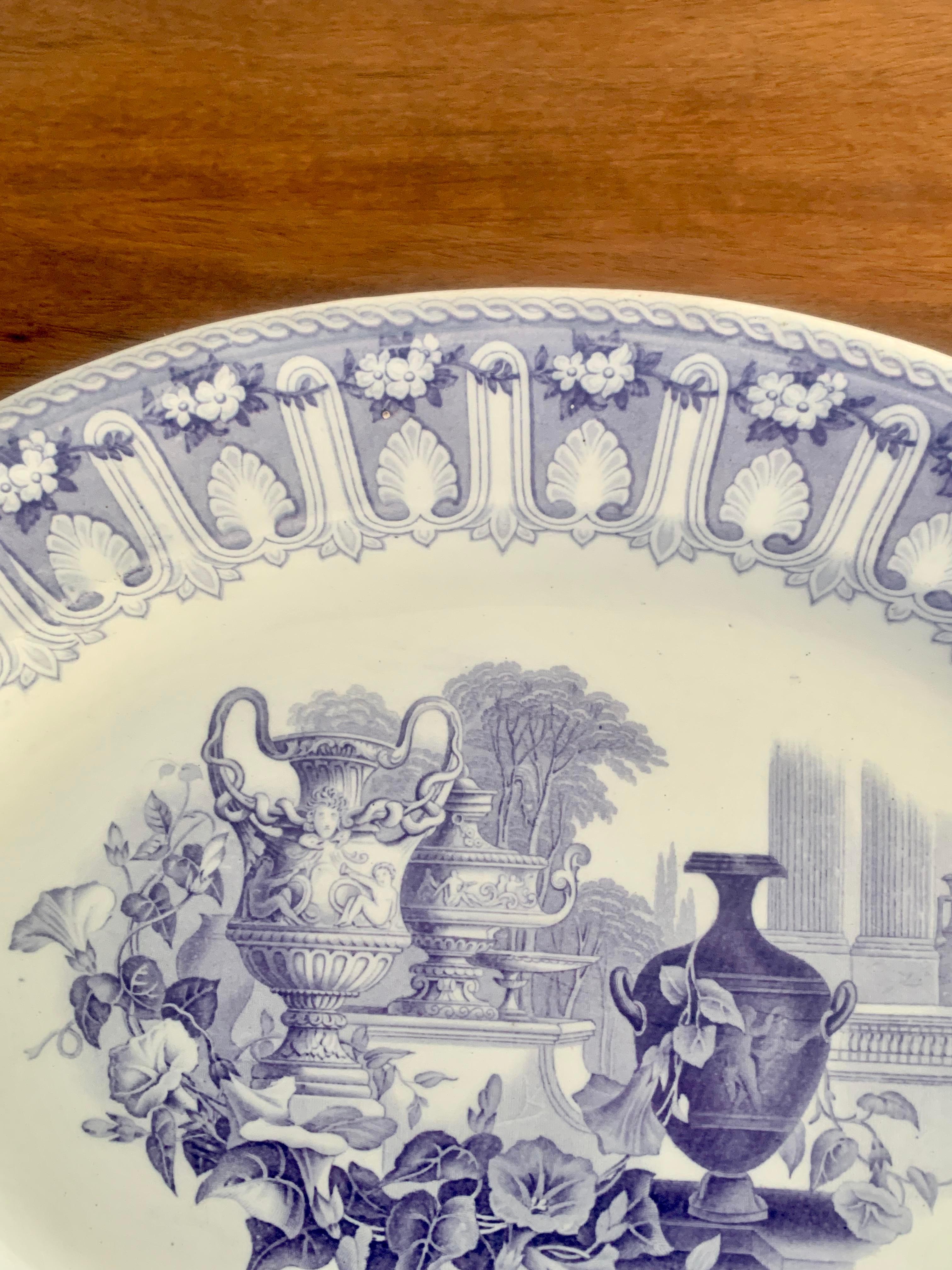 Plat en grès bleu et blanc du 19ème siècle Bon état - En vente à Elkhart, IN