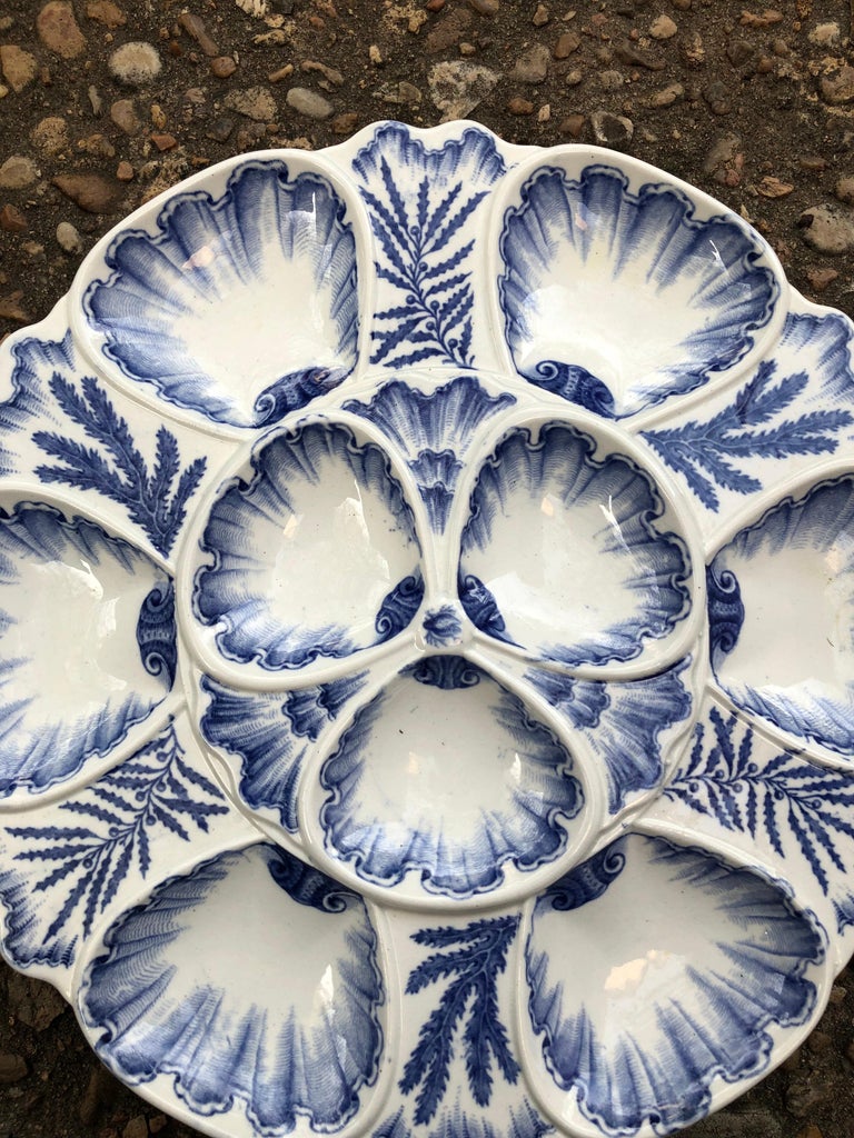 19th century faience blue and white oyster plate signed J. Vieillard & Cie Bordeaux decorated with seaweeds.
Large size.
Mark / 1829-1895.