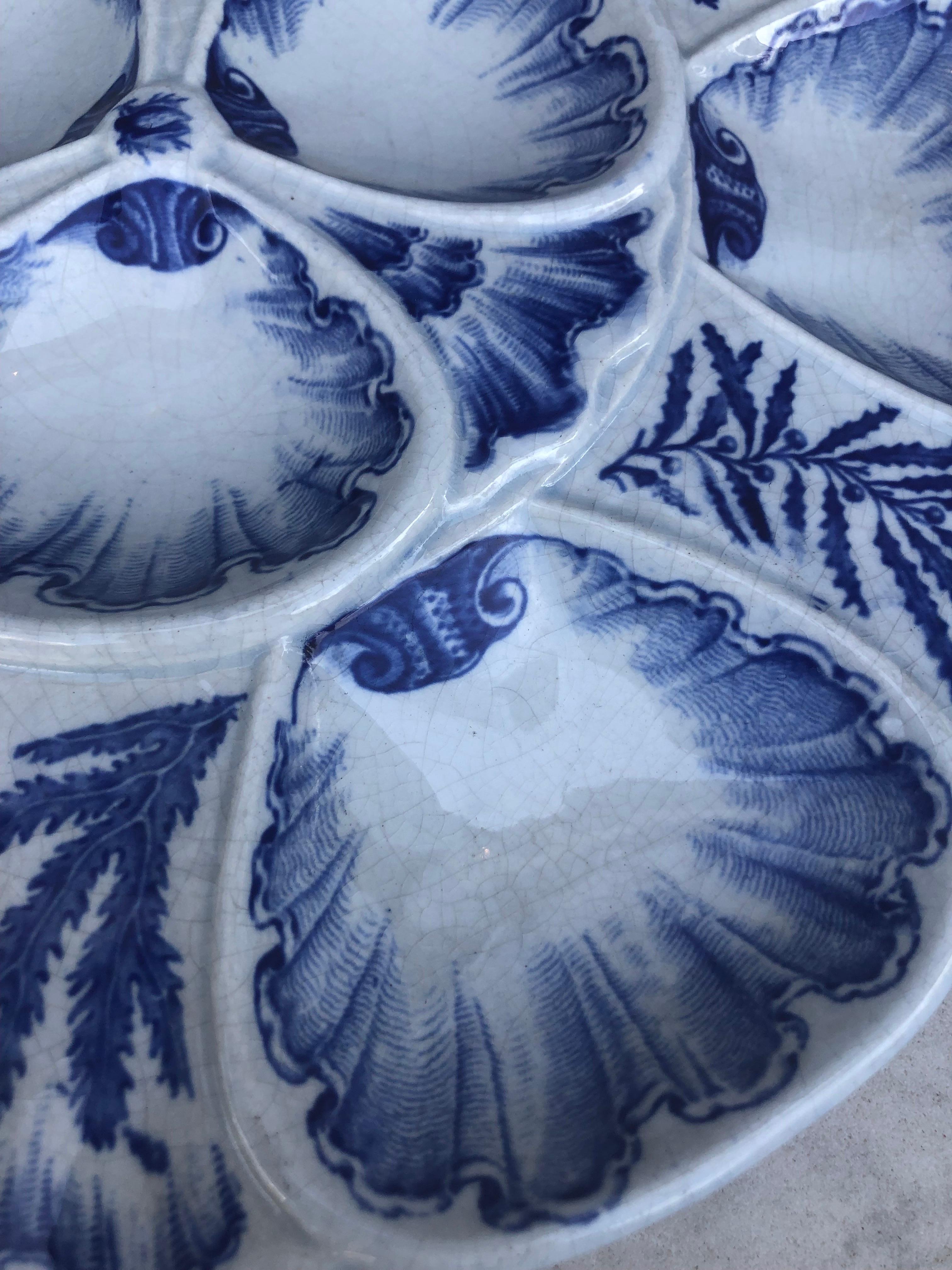 19th Century Blue and White Oyster Plate Vieillard Bordeaux In Good Condition In Austin, TX