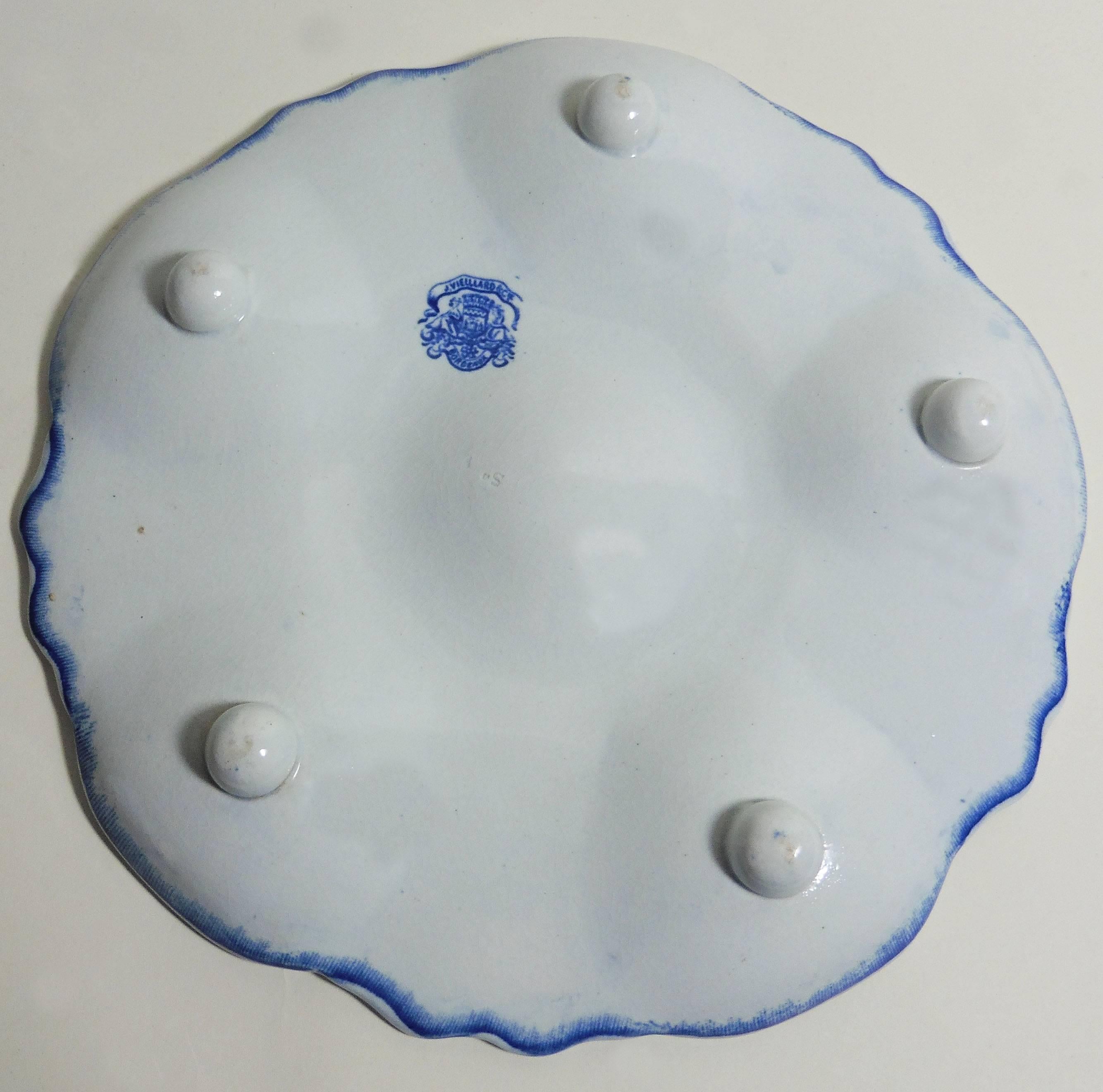 blue and white oyster plates