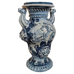 vERSEUR DE MAJOLICA DE FAMILLE BLEU DU 19e SIÈCLE