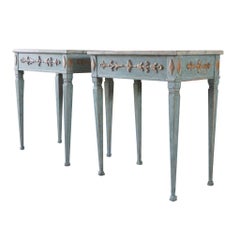 Paire de consoles suédoises gustaviennes en bois de pin bleu-gris du 19e siècle