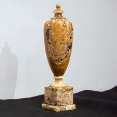 Urna blu di Johns del XIX secolo "Conosciuta come Derbyshire Spar".