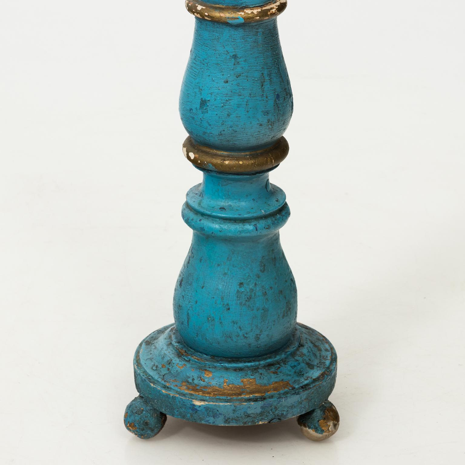 19th Century Blue Painted Wooden Candlesticks For Sale 7