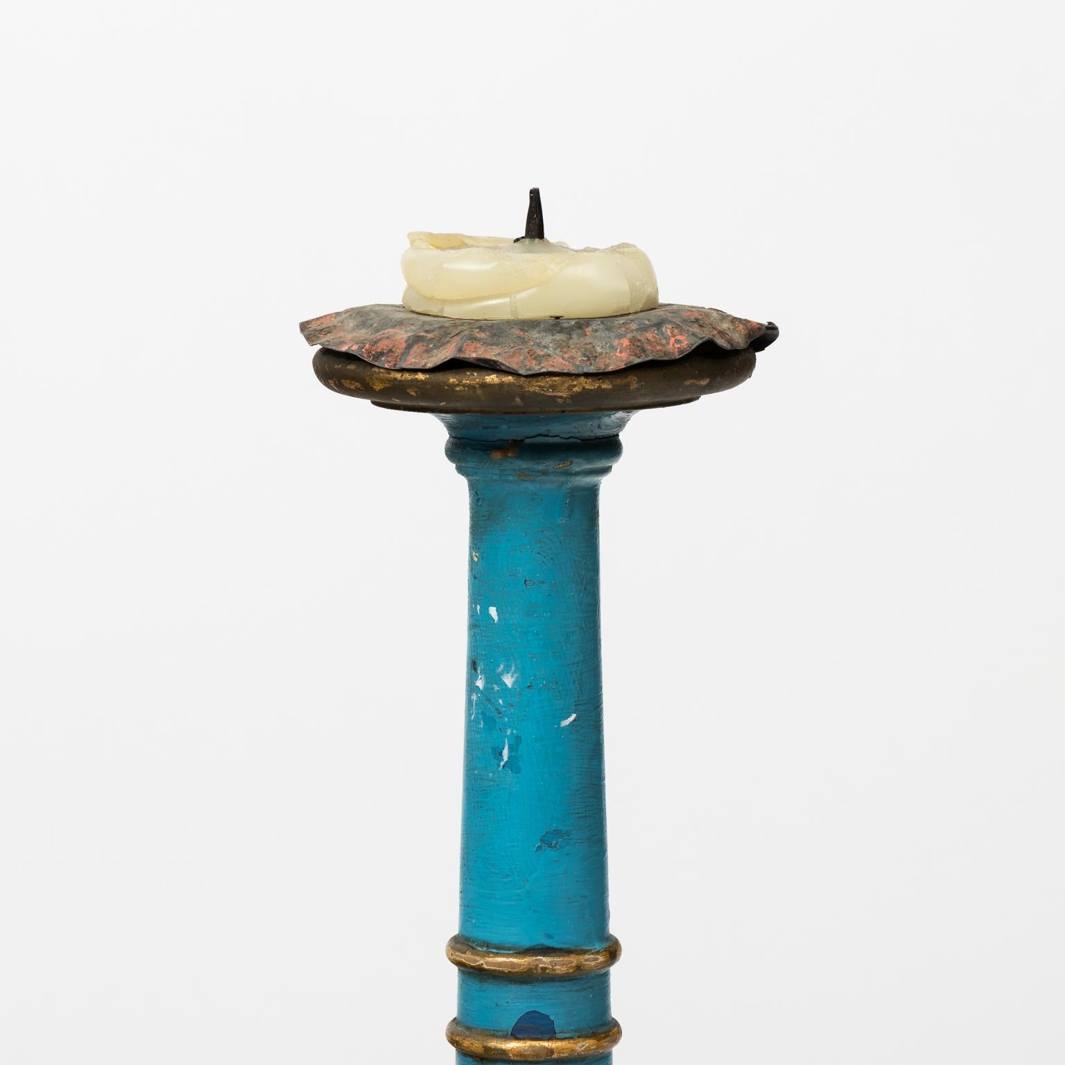 19th Century Blue Painted Wooden Candlesticks For Sale 4