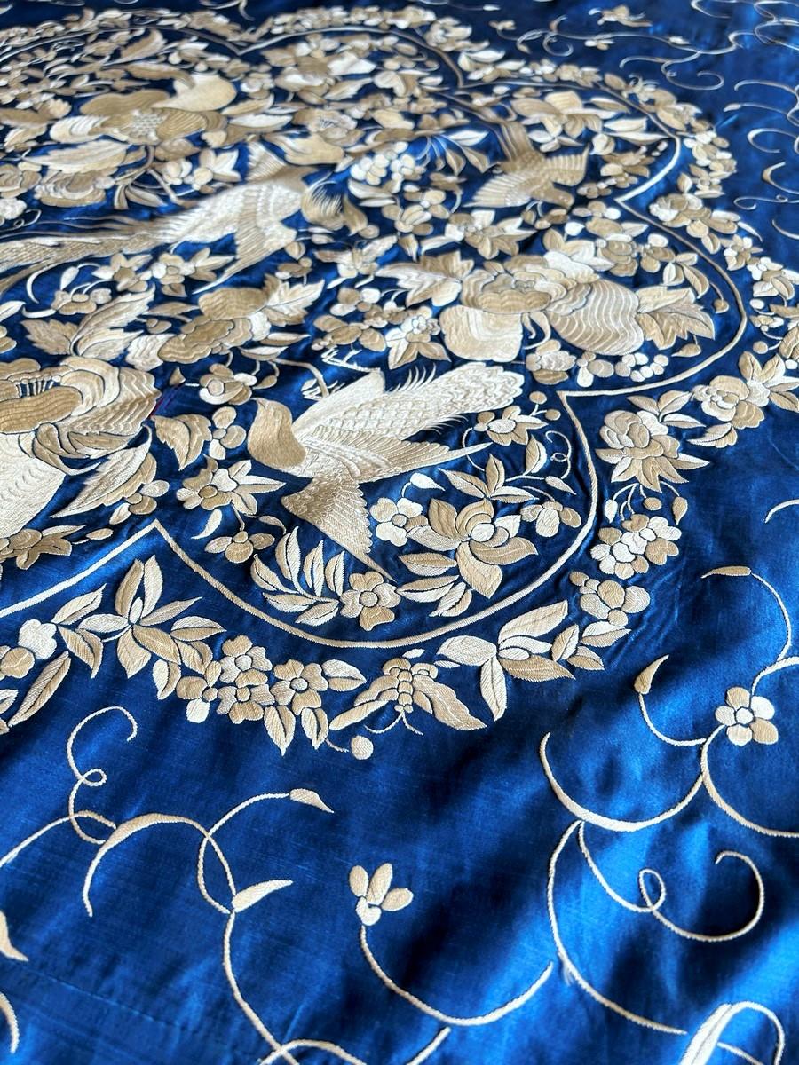 19th century blue satin Chinese wall hanging or bedspread for Export Europe 16