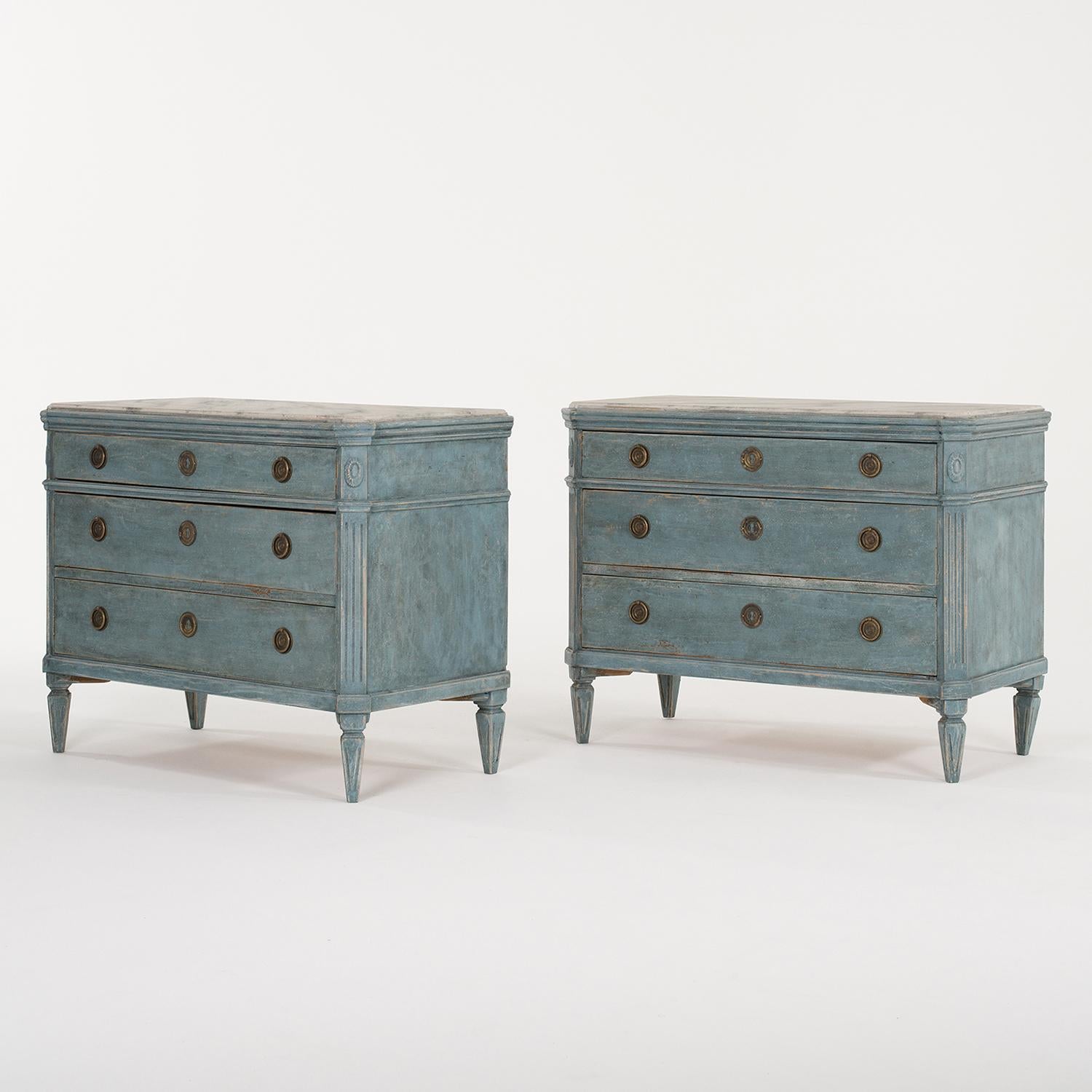 Hand-Carved 19th Century Blue Swedish Gustavian Pair of Pinewood Chest - Faux Marble Cabinet For Sale