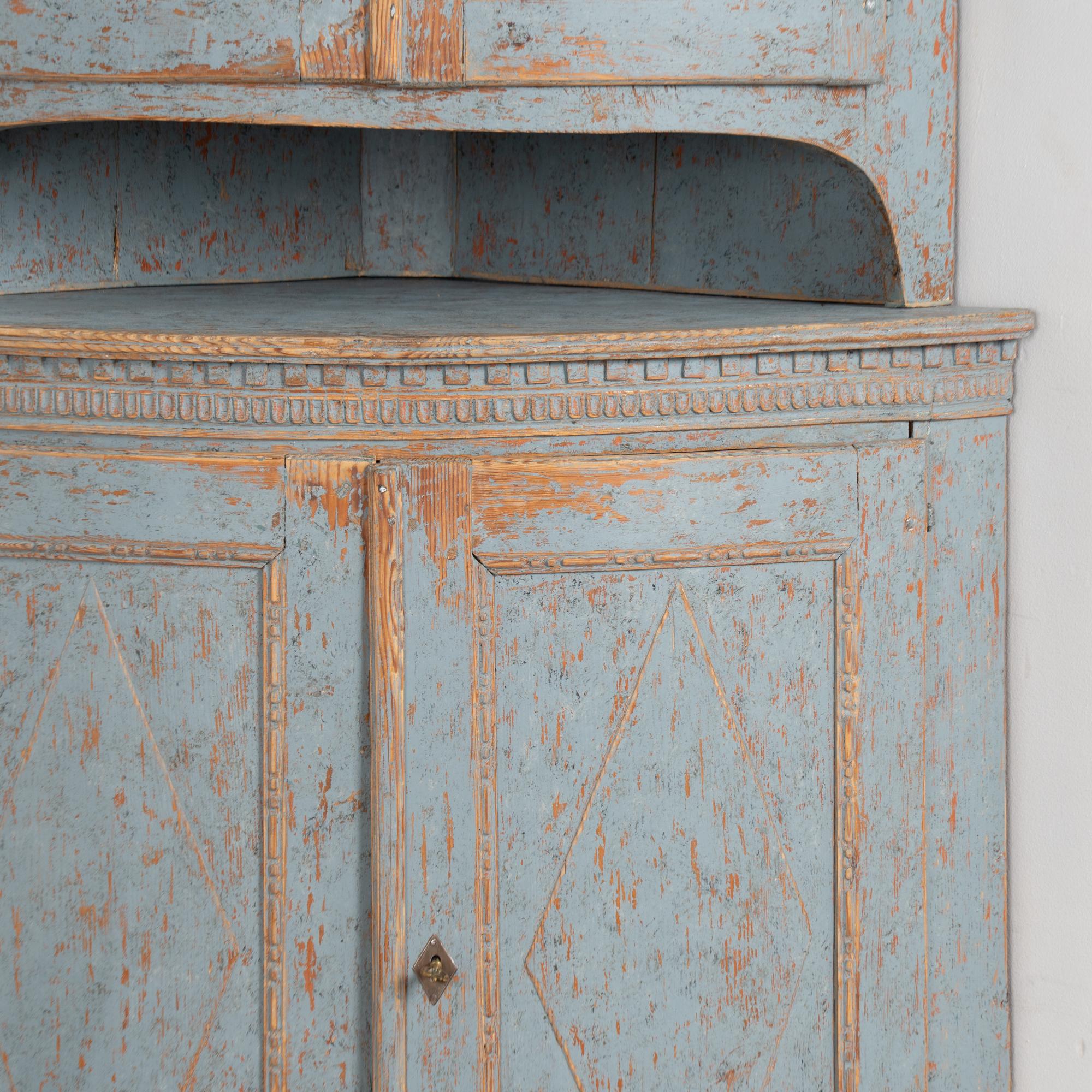 19th Century Blue Swedish Pine Bow Front Corner Cabinet For Sale 7