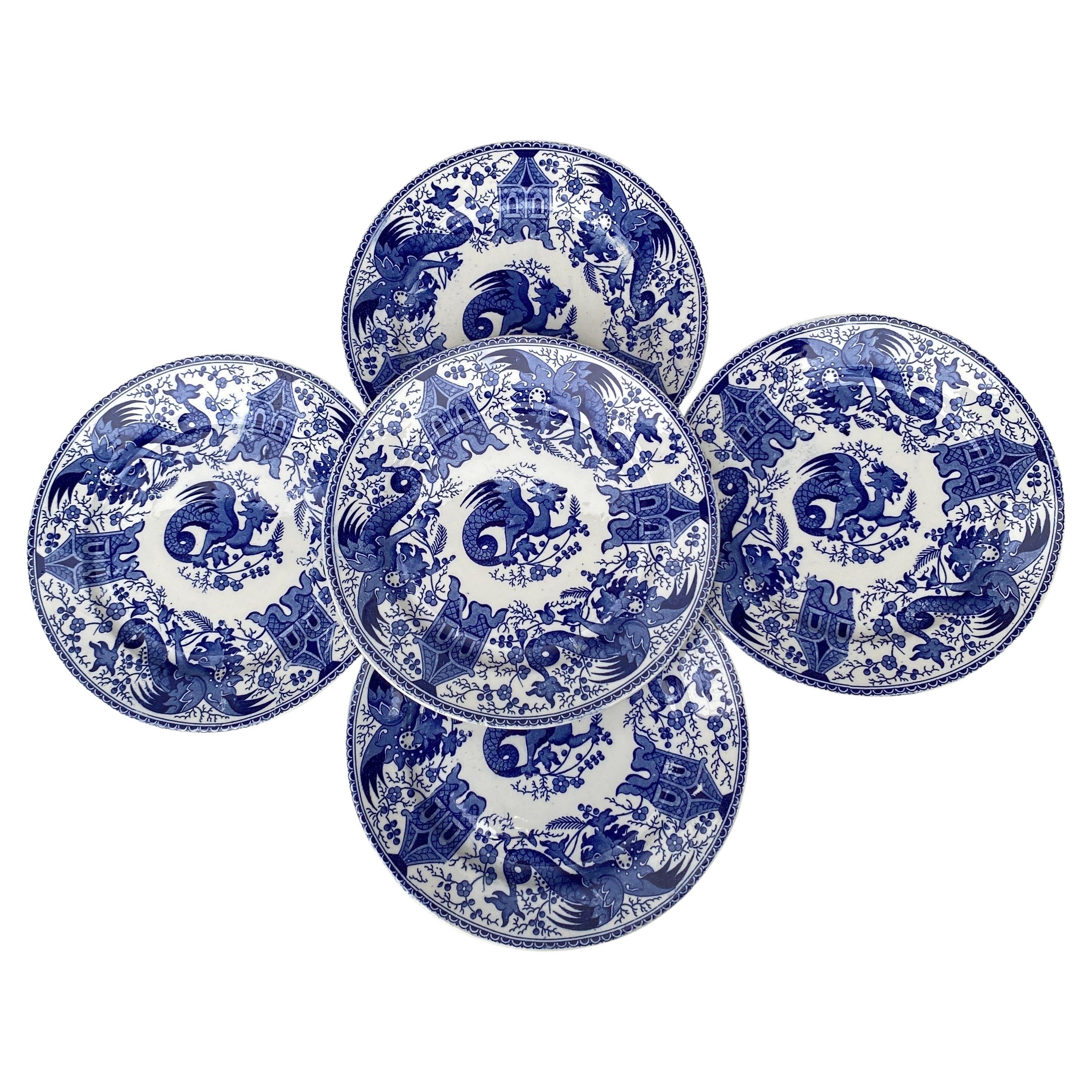 Blau-weißer Dessertteller mit Drachen aus Sarreguemines aus dem 19. Jahrhundert (Spätes 19. Jahrhundert) im Angebot