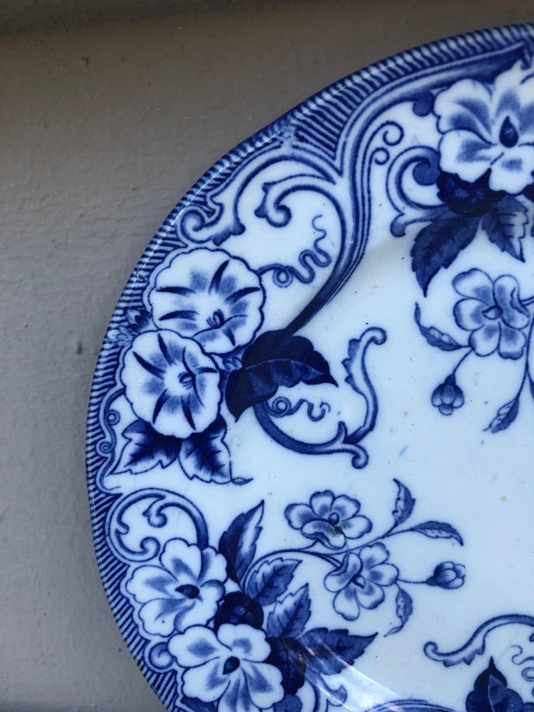 19th century blue & white dessert plate flora signed Creil & Montereau.