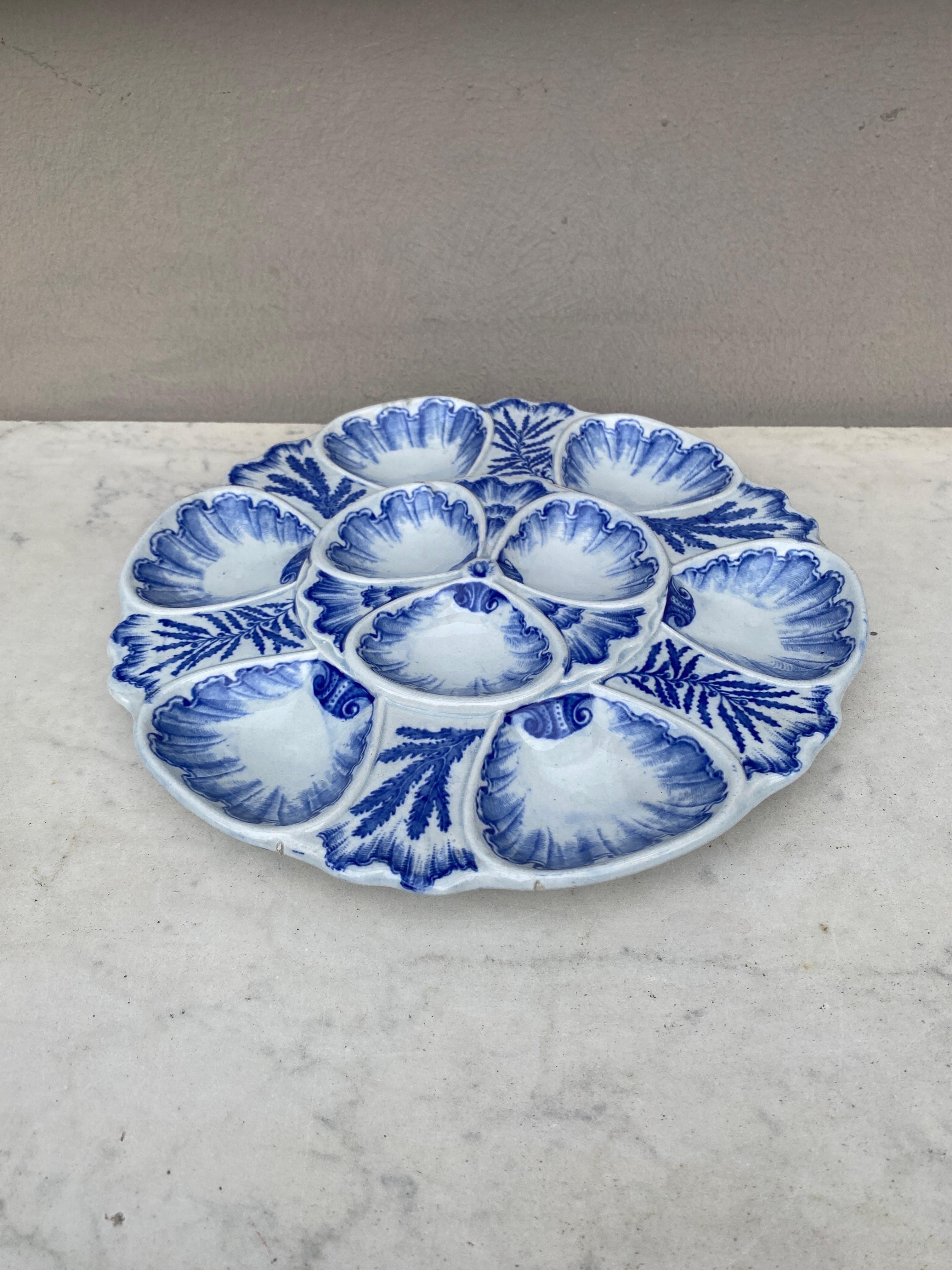 19th Century Blue & White Majolica Oyster Plate Vieillard Bordeaux In Good Condition In Austin, TX