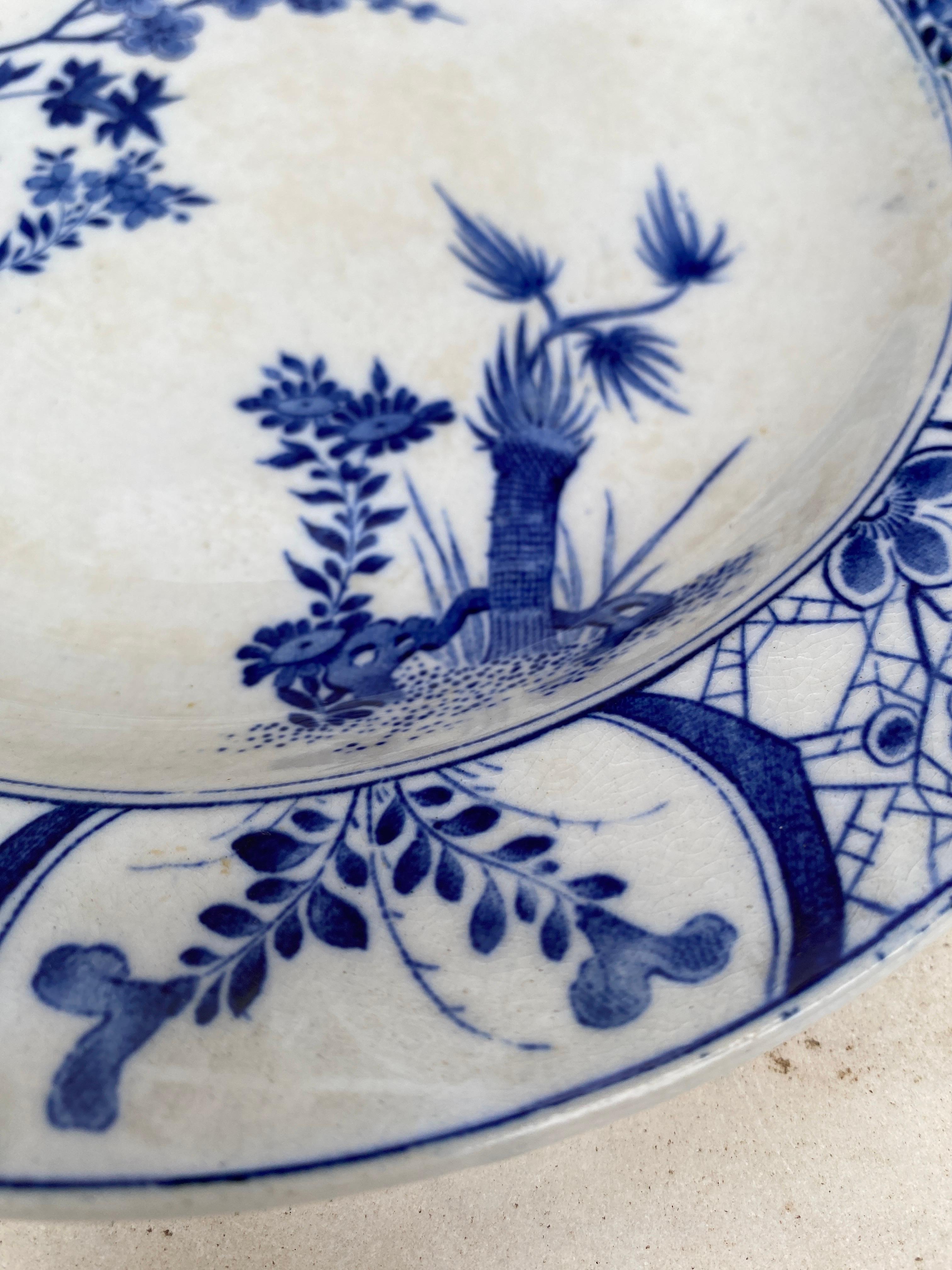 Blau-weißer Japon Creil & Montereau-Teller aus dem 19. Jahrhundert (Viktorianisch) im Angebot