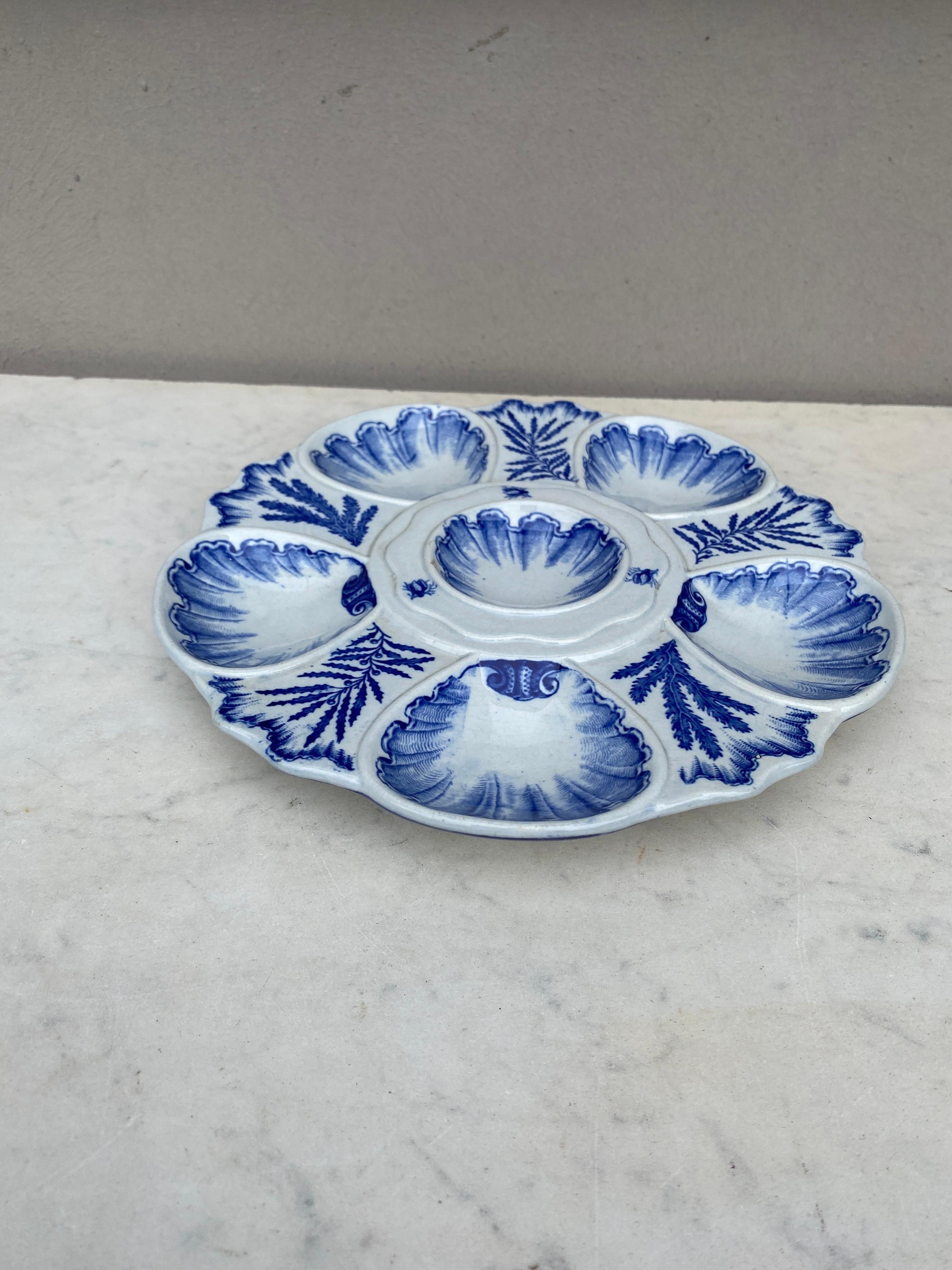 French Provincial 19th Century Blue & White Seaweeds Oyster Plate Bordeaux For Sale