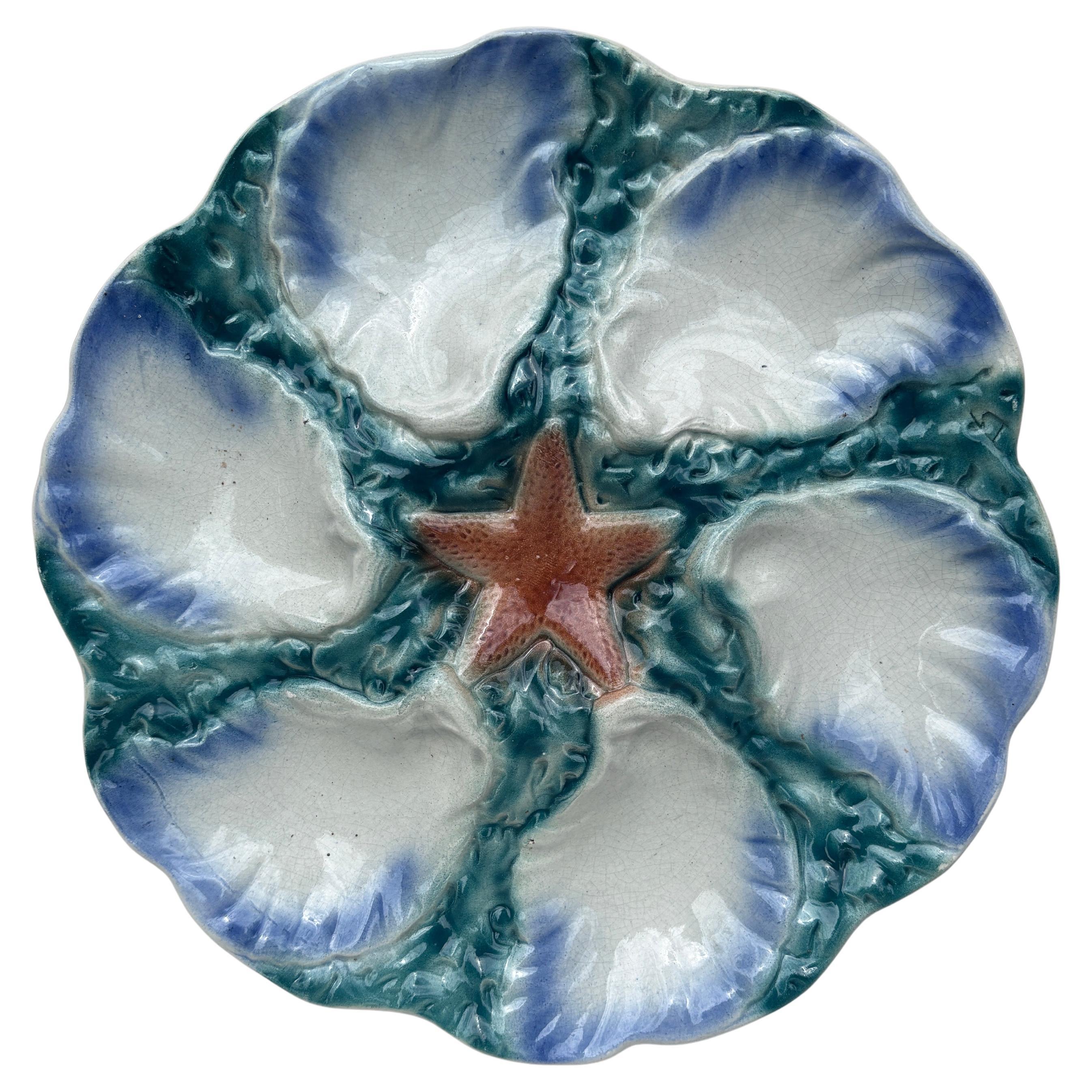 Français Assiette à huîtres du 19e siècle, bleu et blanc, à base d'algues, Bordeaux en vente