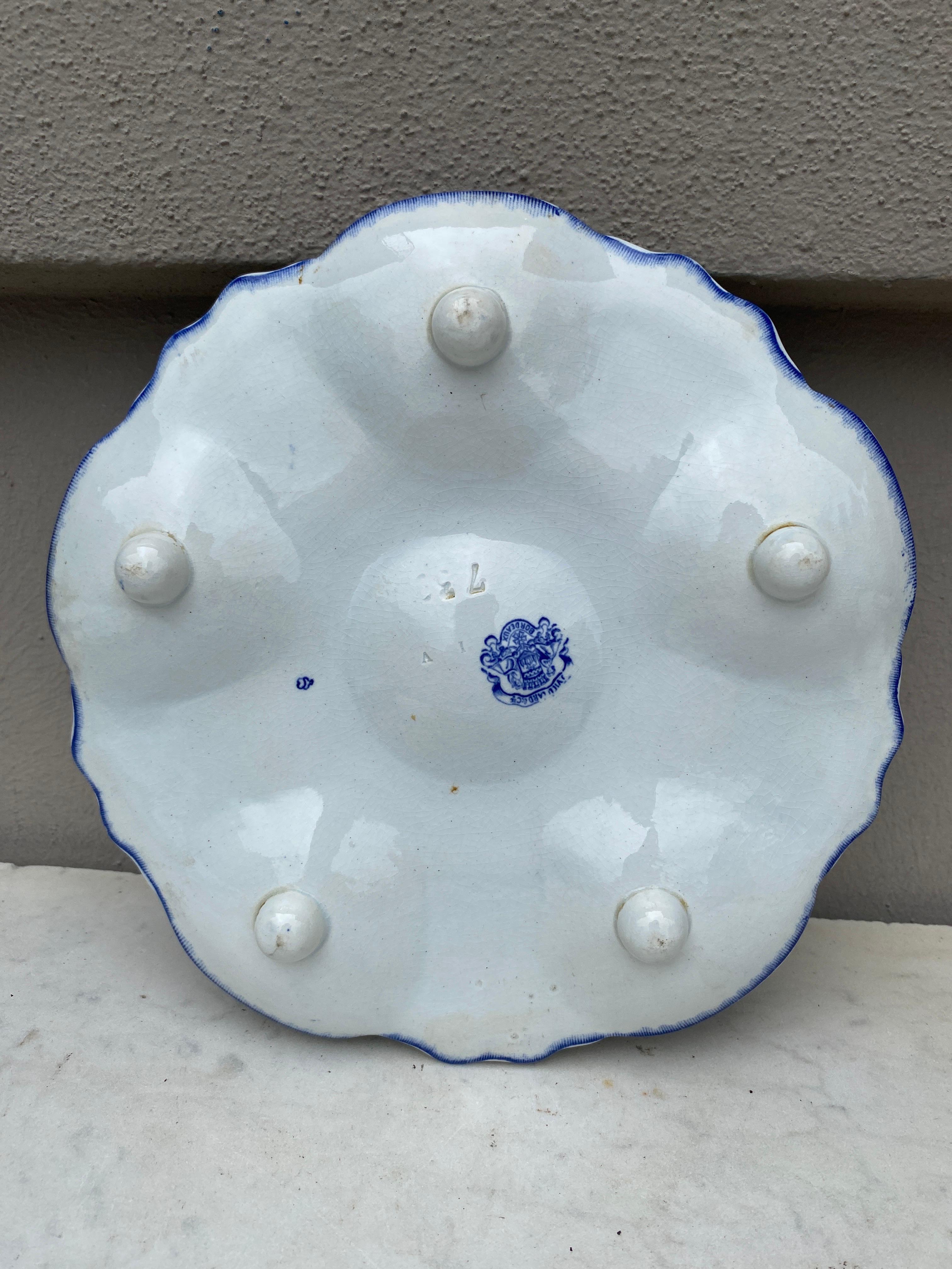 19th Century Blue & White Seaweeds Oyster Plate Bordeaux In Good Condition For Sale In Austin, TX