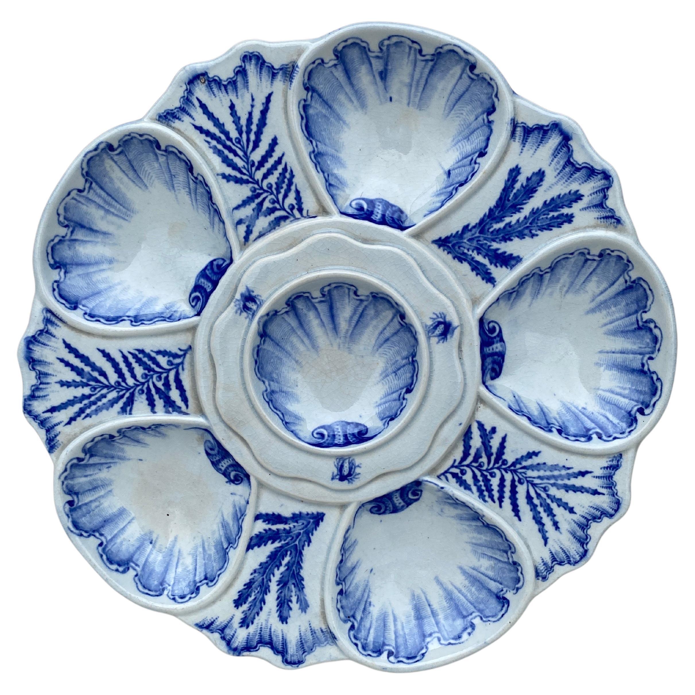 Assiette à huîtres du 19e siècle, bleu et blanc, à base d'algues, Bordeaux en vente
