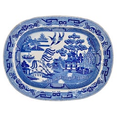 Plato de sauce azul del siglo XIX procedente de Inglaterra