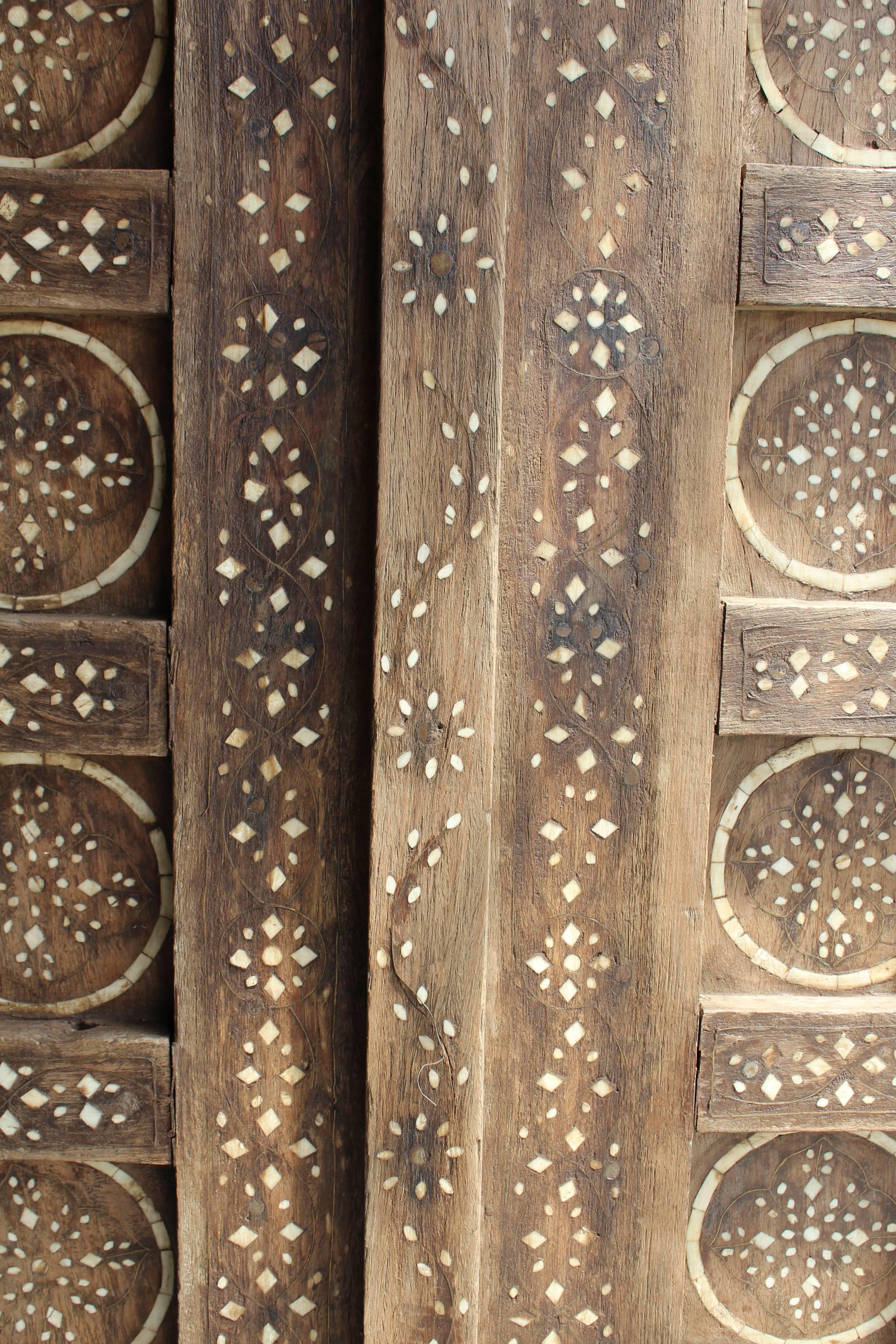 19th Century Bone Inlayed Wooden Double Front Door In Good Condition In Marbella, ES
