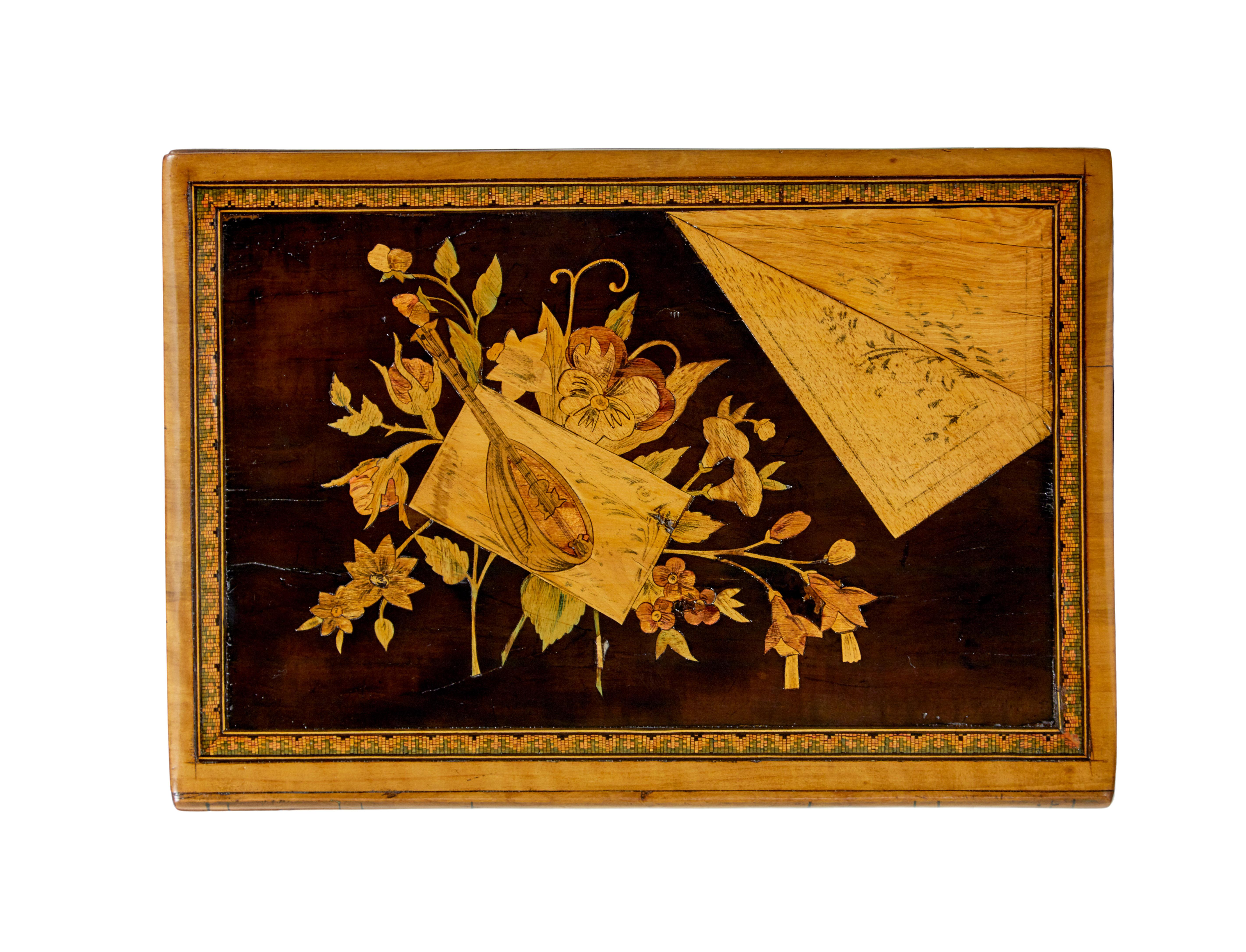 Victorian 19th Century book shaped inlaid olive box For Sale