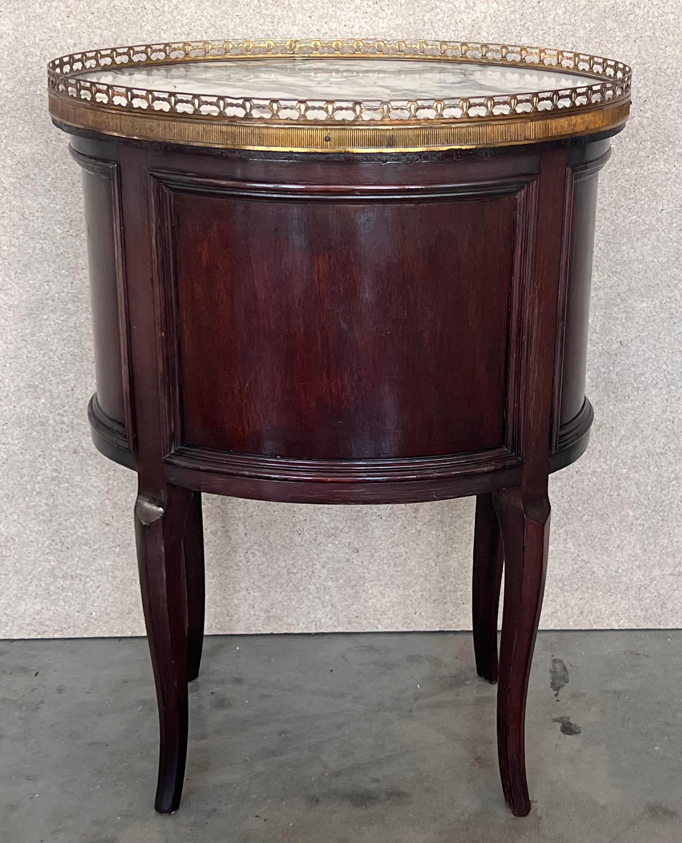 19th Century Bouillotte Louis XVI Style, Oval Shaped Bronze and Mahogany Table For Sale 3