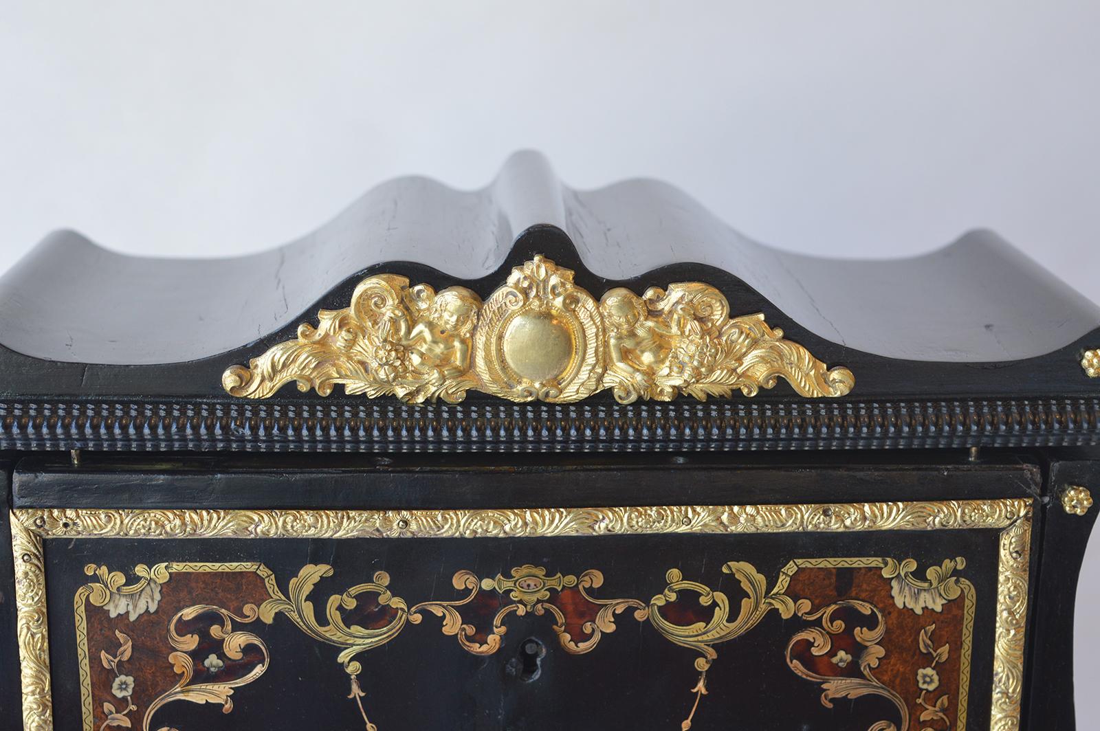 19th Century Boulle Writing Box with Inkwell In Good Condition For Sale In Los Angeles, CA