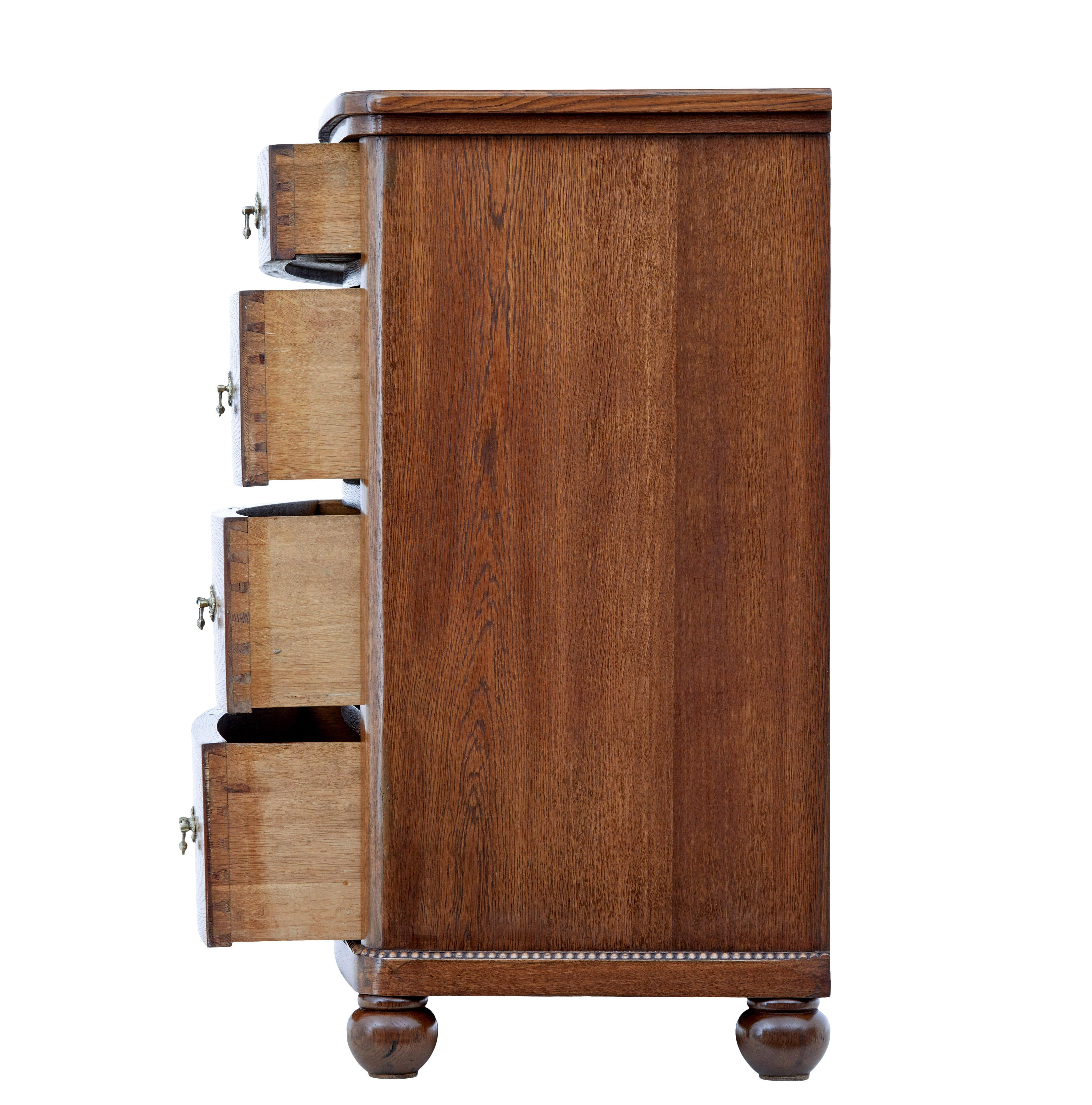 Victorian 19th century bow front oak chest of drawers For Sale