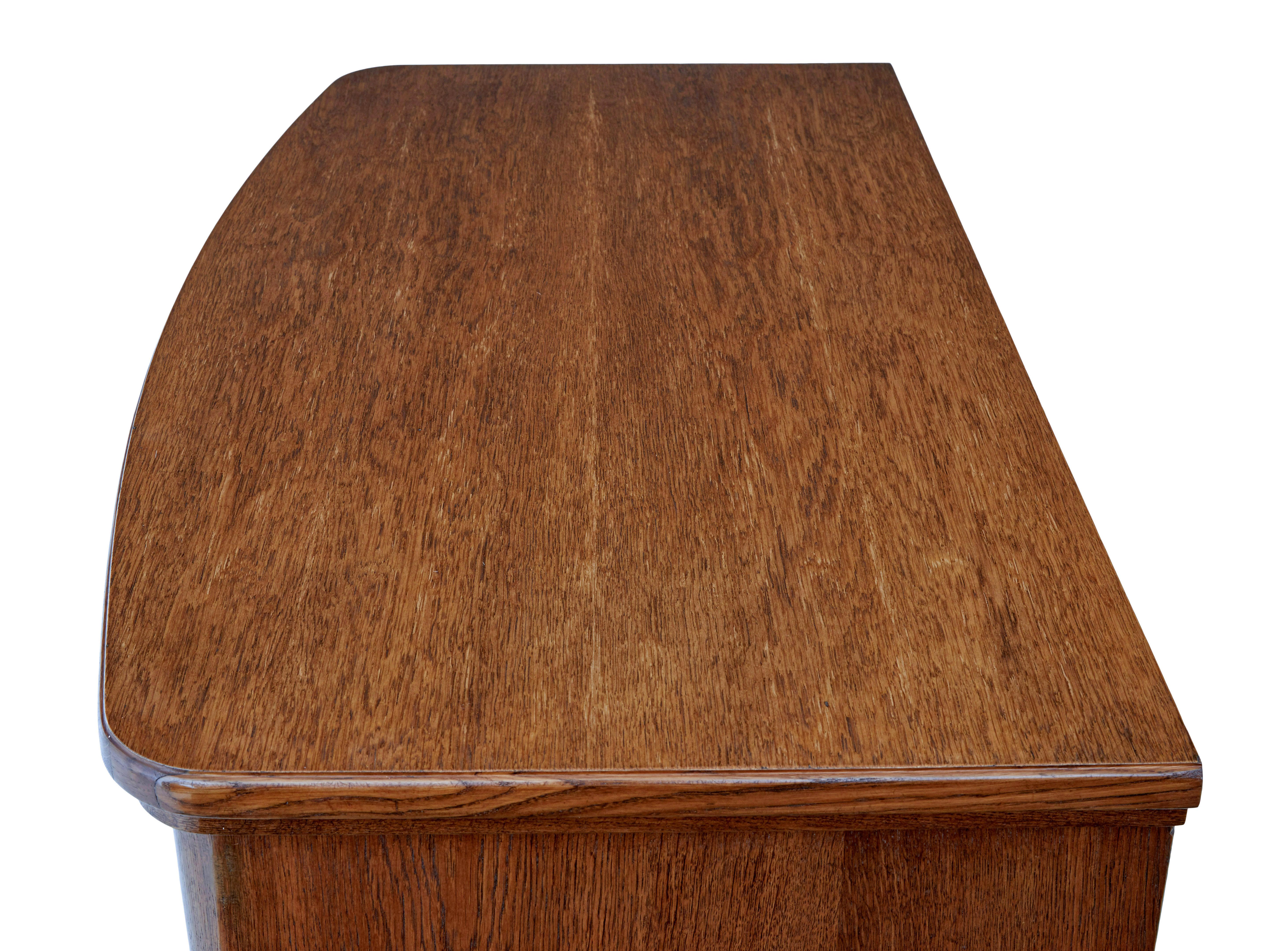 Oak 19th century bow front oak chest of drawers For Sale