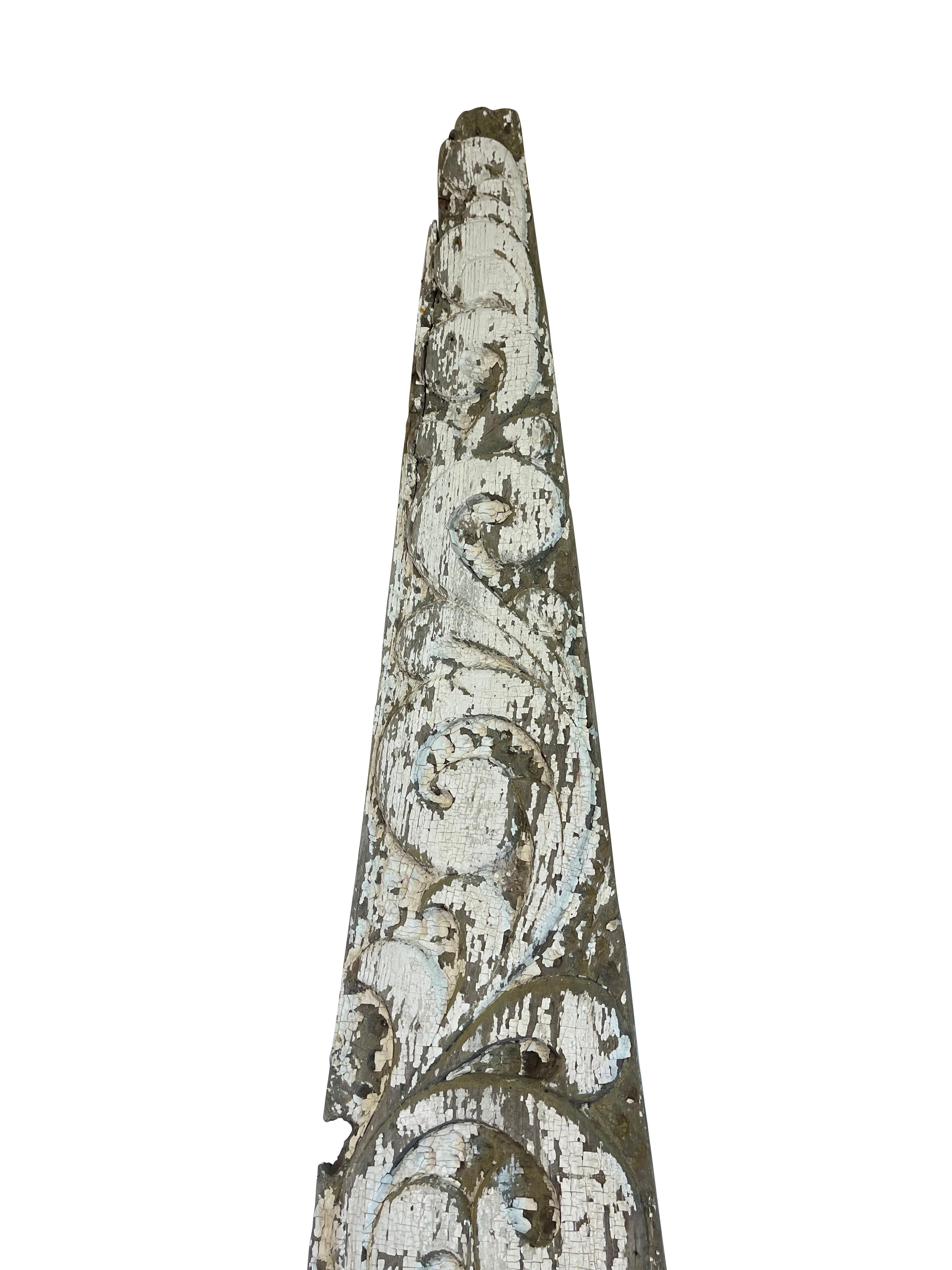 Sculpté à la main Dessous de ponts ou fragments d'architecture du XIXe siècle en vente