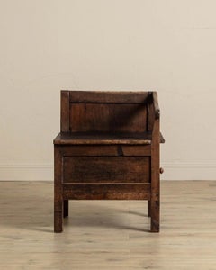 Sedia a scatola del 19° secolo con anta del mobile