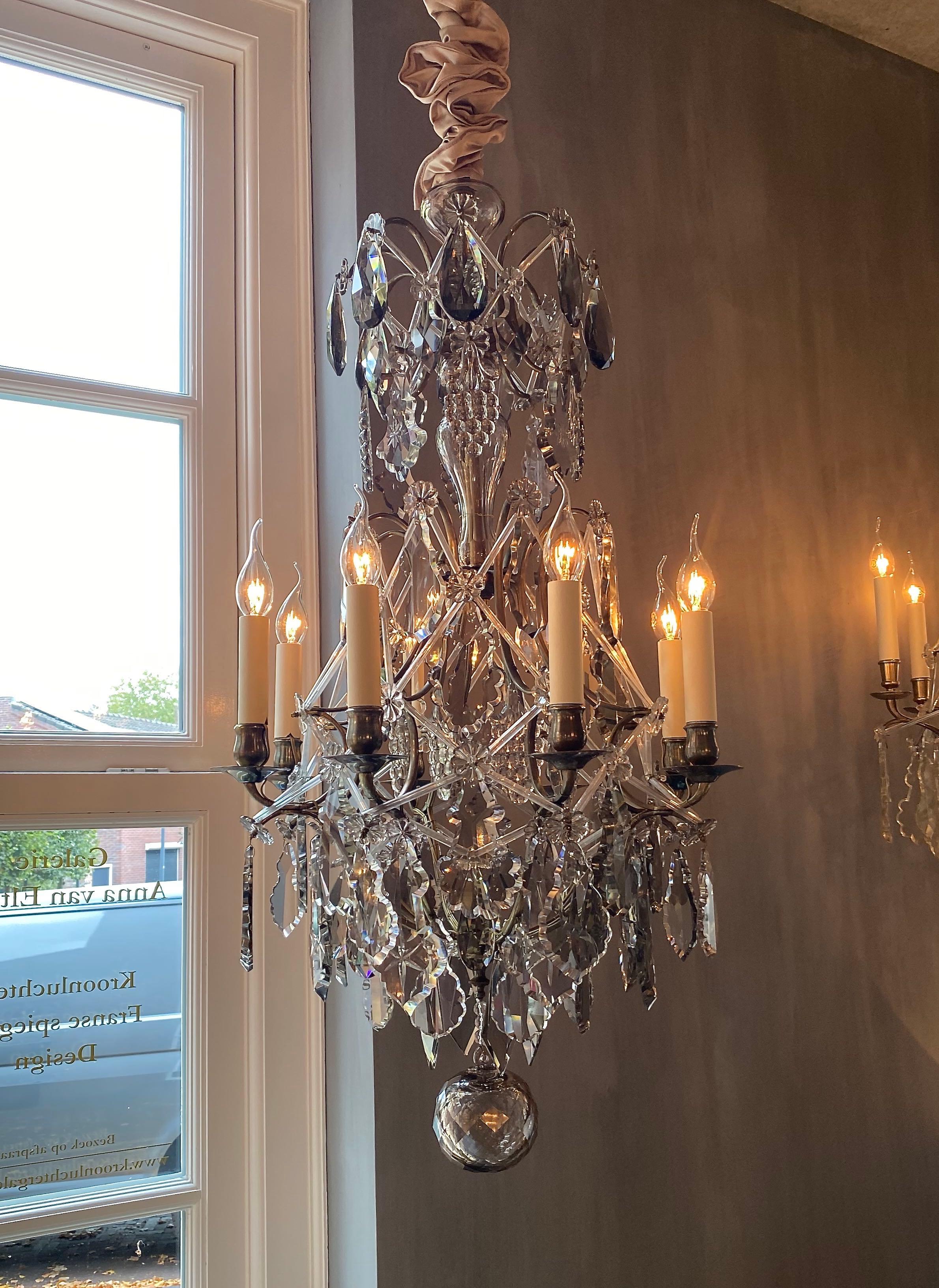 Lampadario in ottone e cristallo in stile rococò del XIX secolo in vendita 3