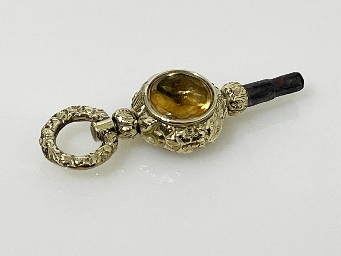 19th Century Brass and Gold Watch-Key with Citrine and Heliotrope Stones In Good Condition For Sale In Delft, NL