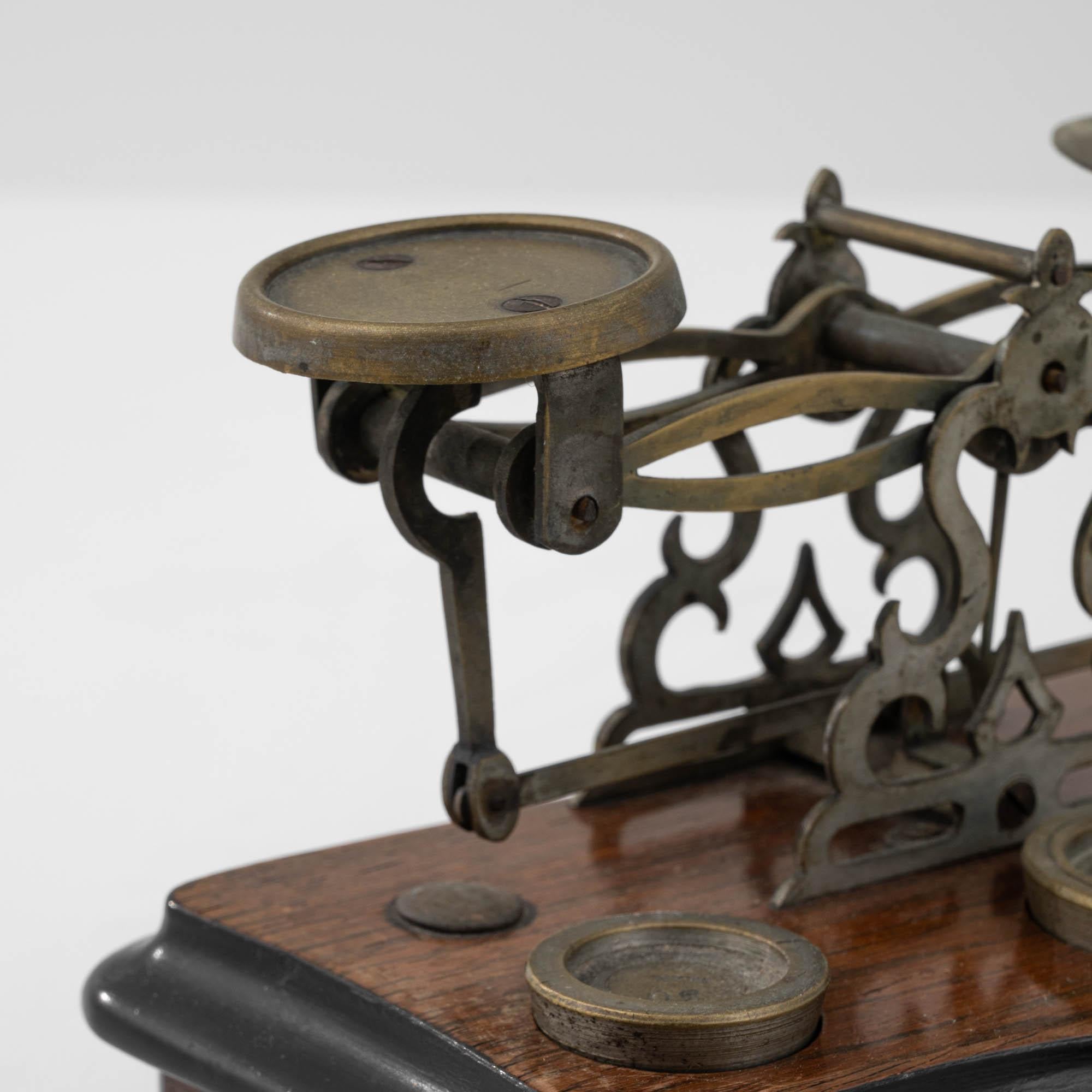 19th Century Brass and Wooden Jewelry Scale For Sale 5