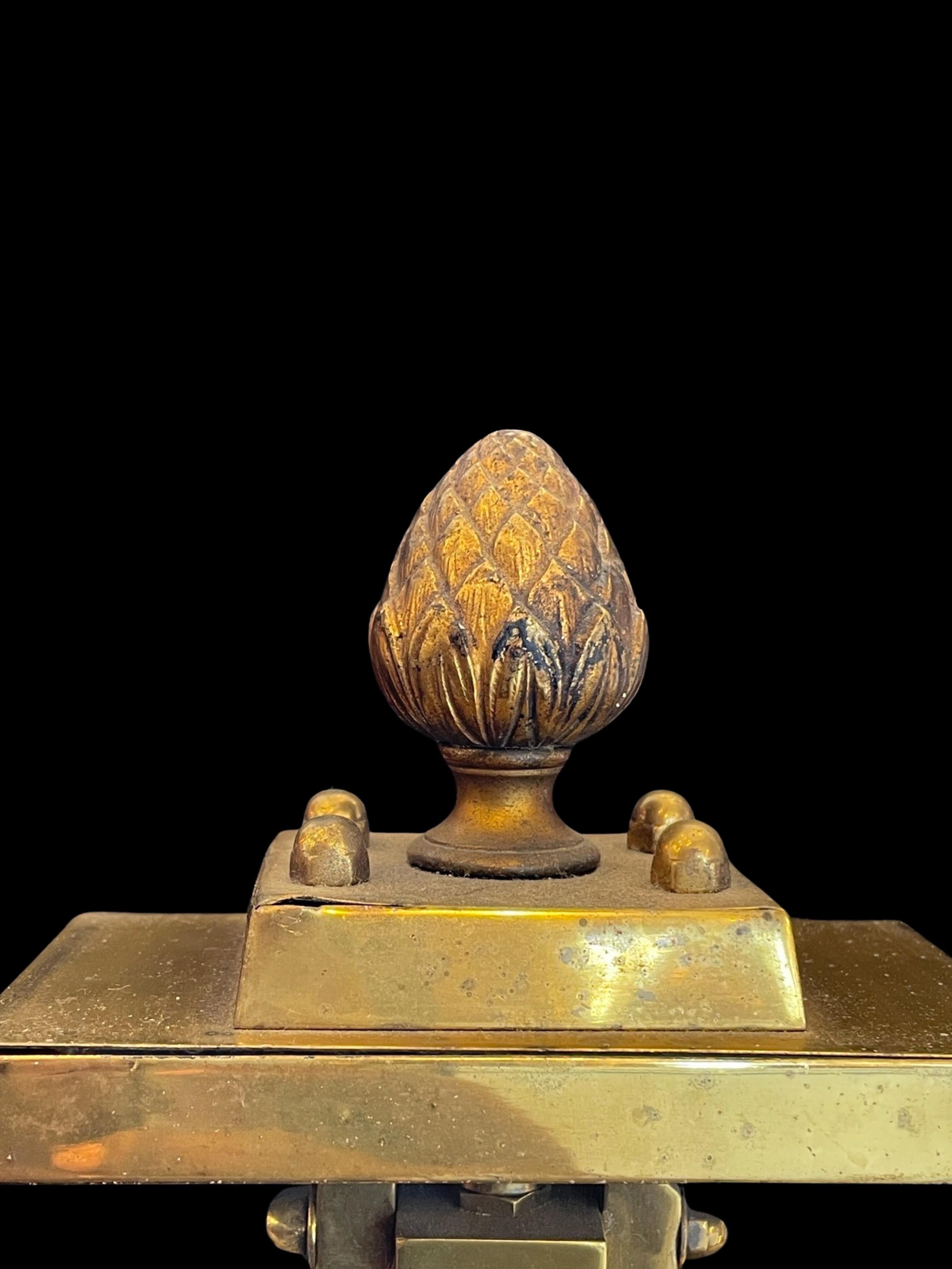 Lampe à clochettes en laiton du 19e siècle Bon état - En vente à London, GB